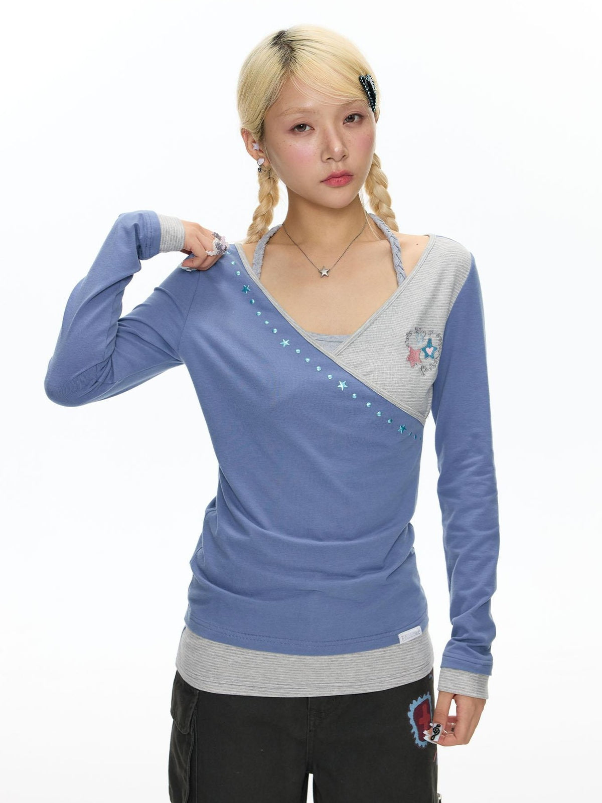 BETWEENAND Polka Dot Embroidered Asymmetric V-neck Women&