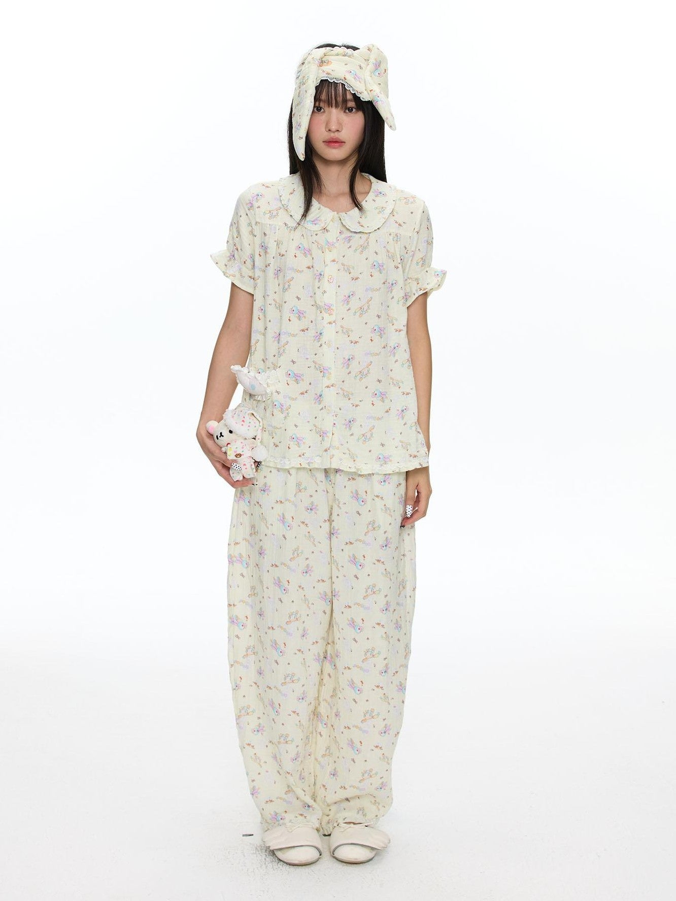 BETWEENAND Puff Sleeve Stand Collar Women&