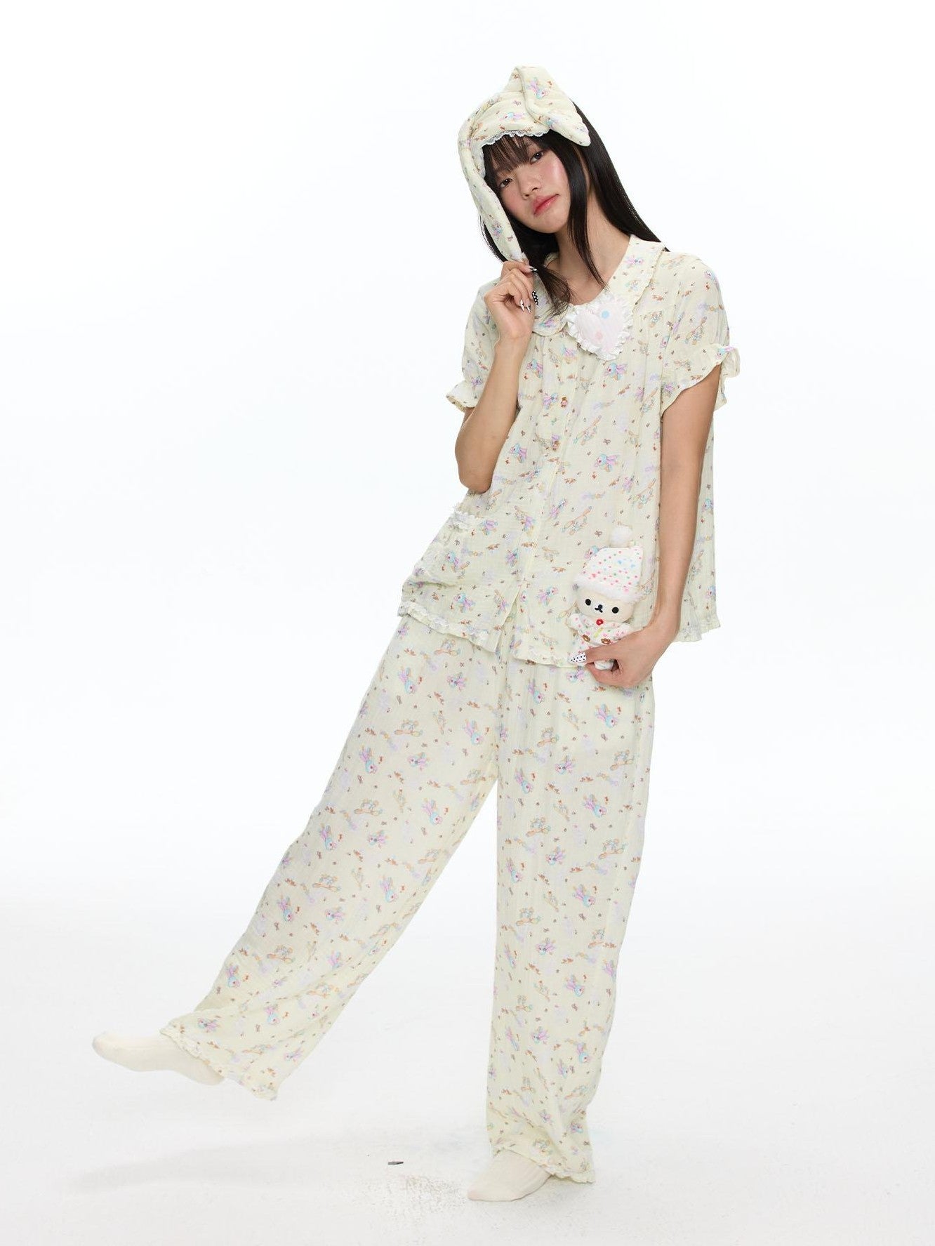 BETWEENAND Puff Sleeve Stand Collar Women&