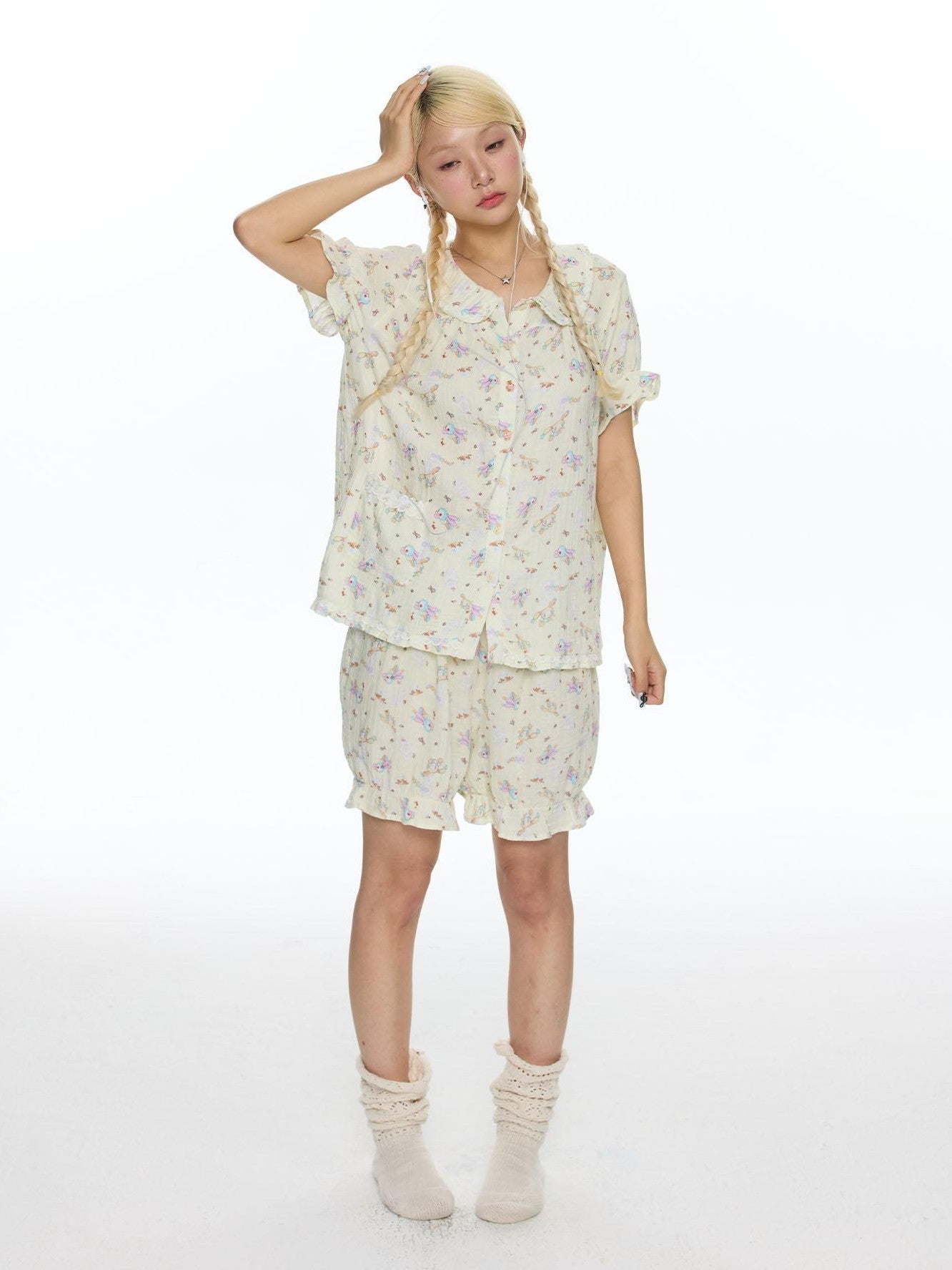 BETWEENAND Puff Sleeve Stand Collar Women&