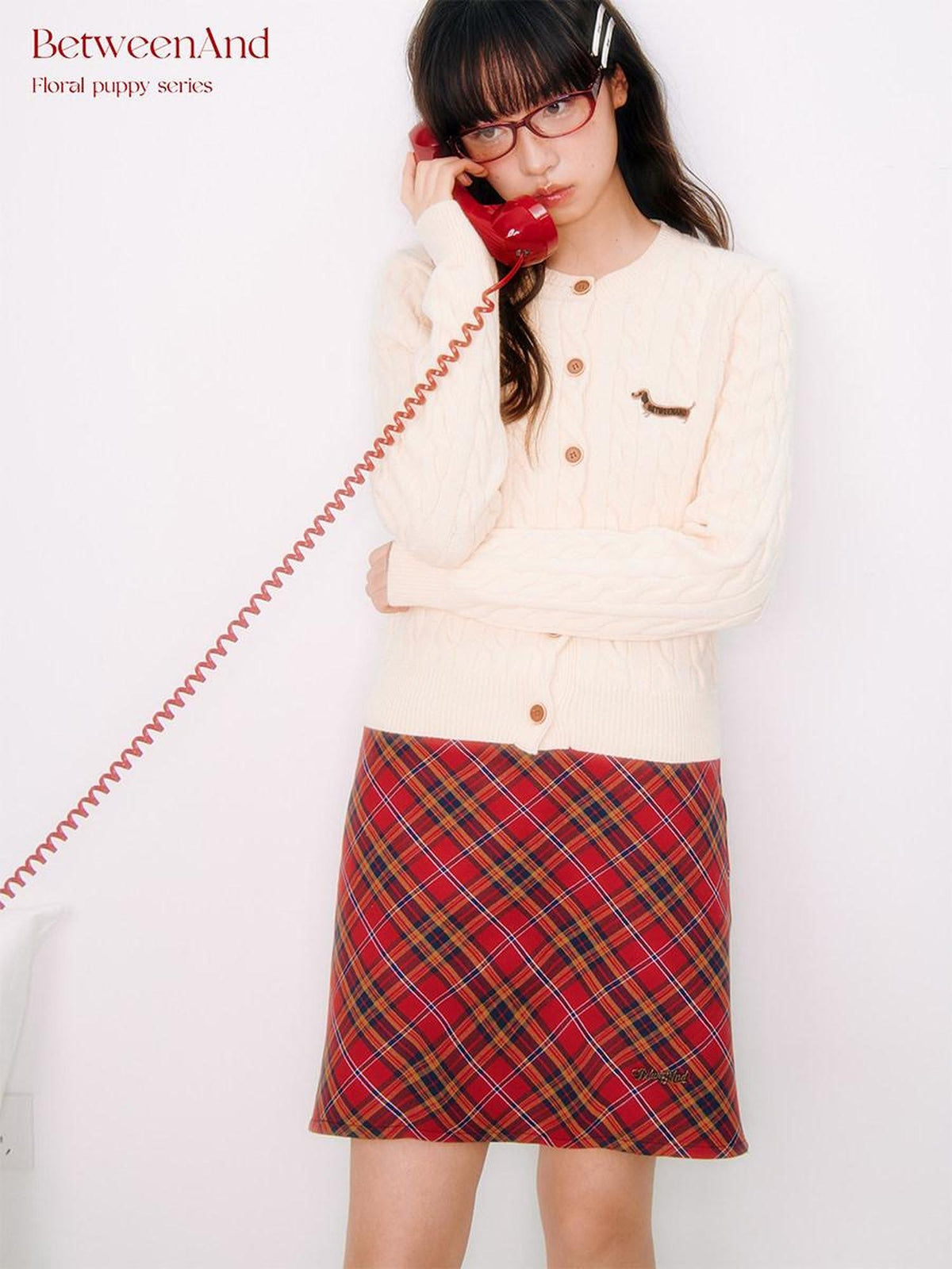 BETWEENAND Red Plaid Embroidered A Line Mid Waist Women&