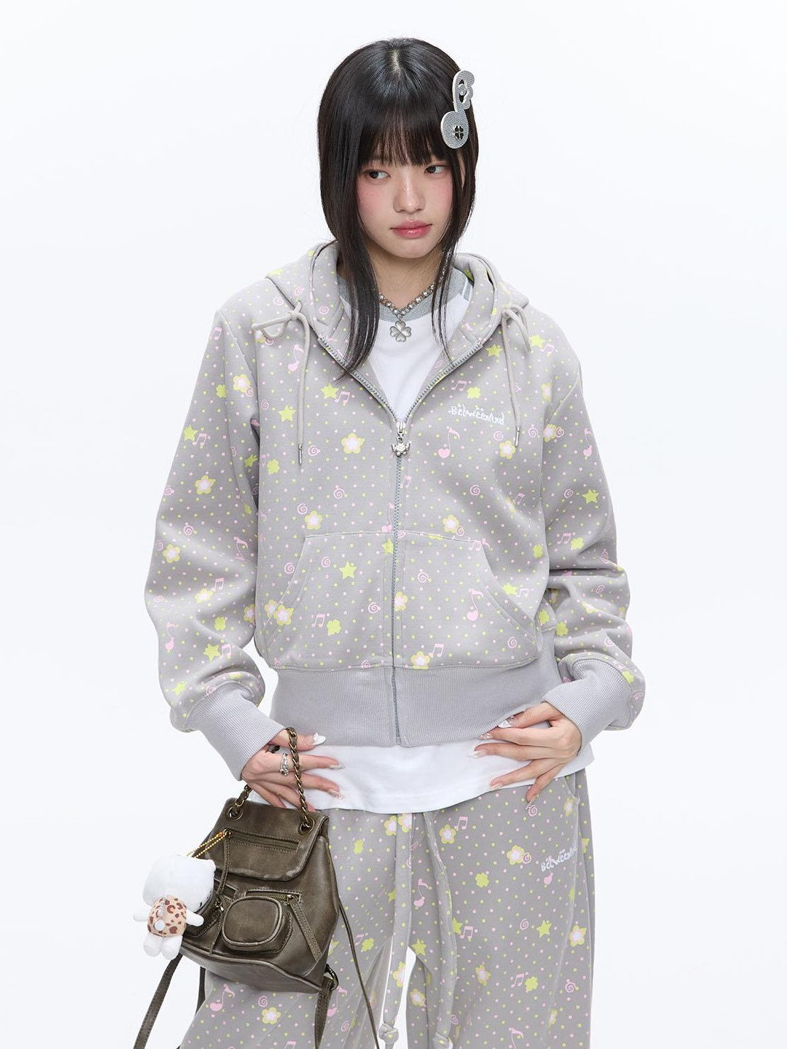 BETWEENAND Retro Four Leaf Clover Hooded Zip Women&