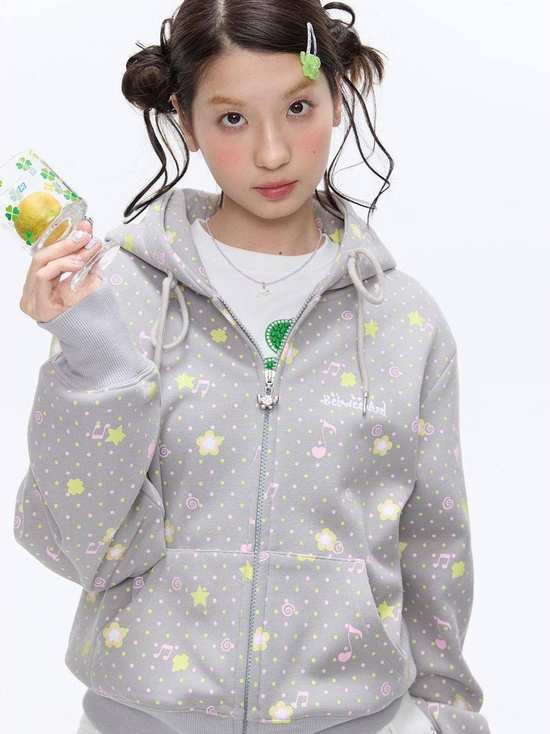 BETWEENAND Retro Four Leaf Clover Hooded Zip Women&