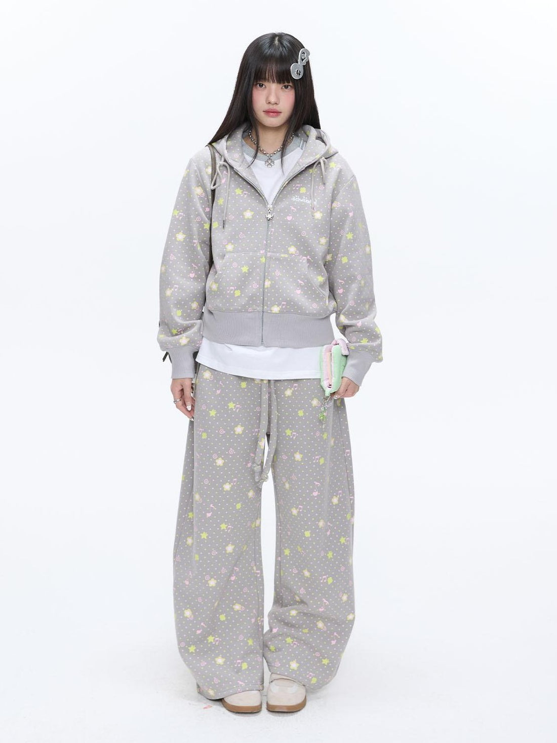 BETWEENAND Retro Four Leaf Clover Hooded Zip Women&