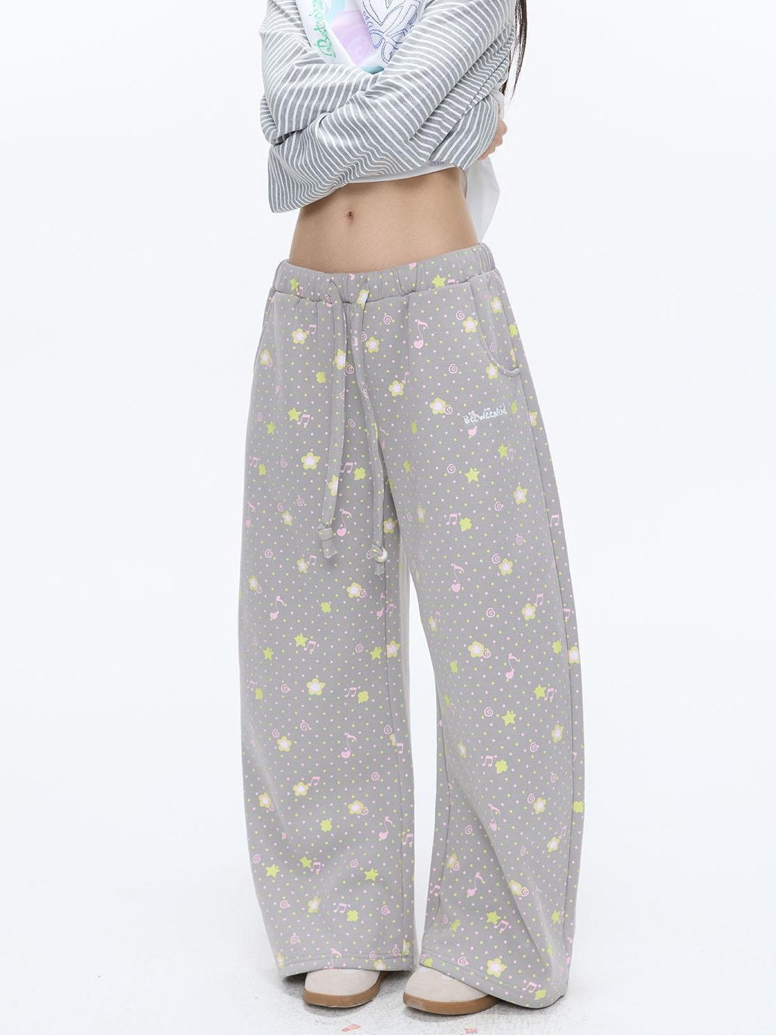 BETWEENAND Retro Four Leaf Clover Hooded Zip Women&