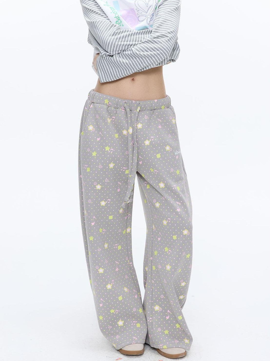 BETWEENAND Retro Four Leaf Clover Hooded Zip Women&