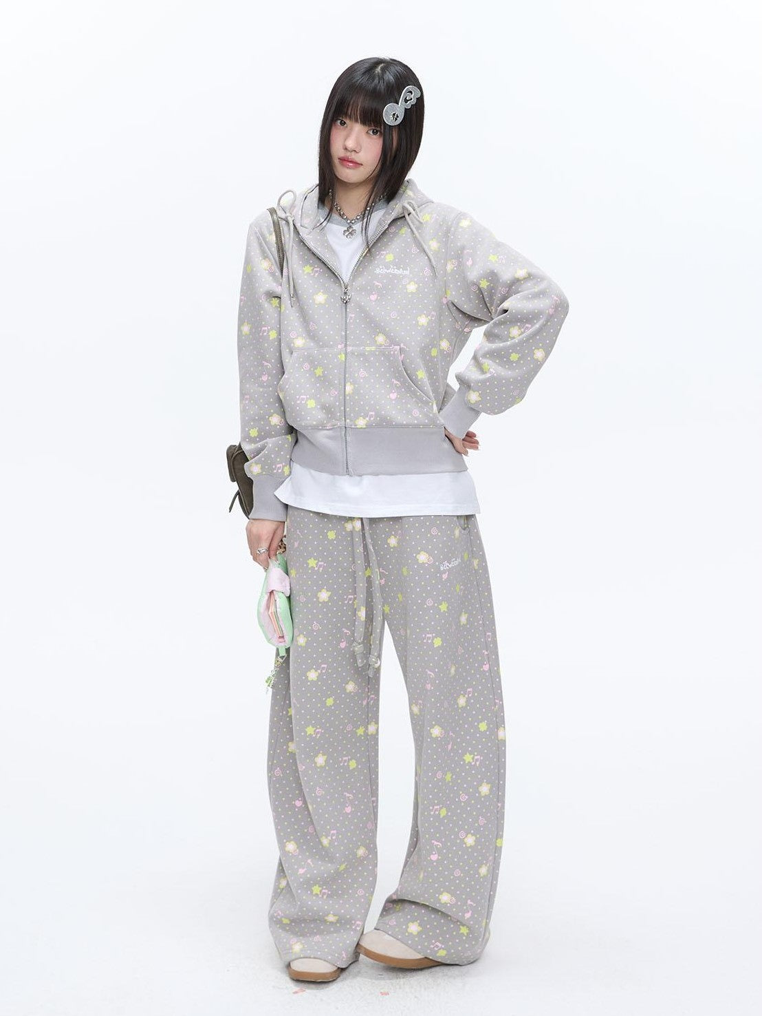 BETWEENAND Retro Four Leaf Clover Hooded Zip Women&