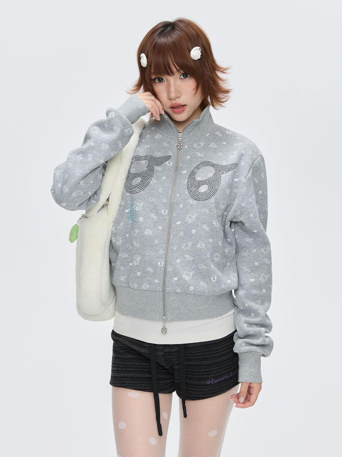 BETWEENAND Rhinestone Big Eye Allover Print Cropped Women&