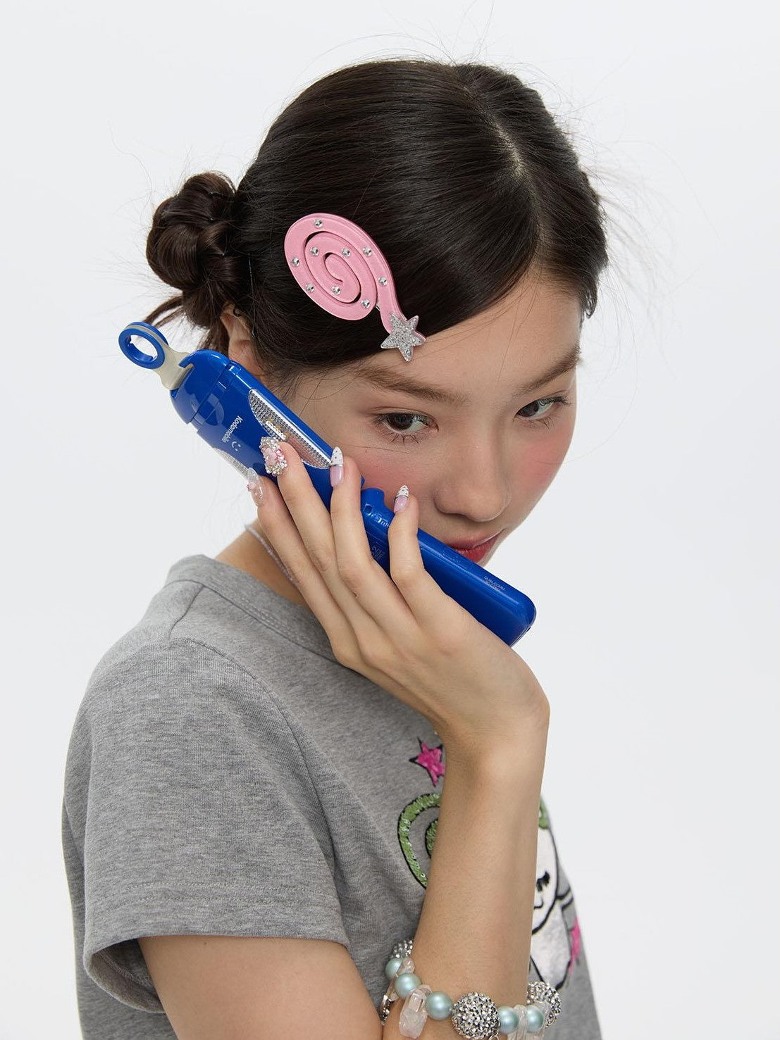 BETWEENAND Side Clip Question Mark Curl Star Women&