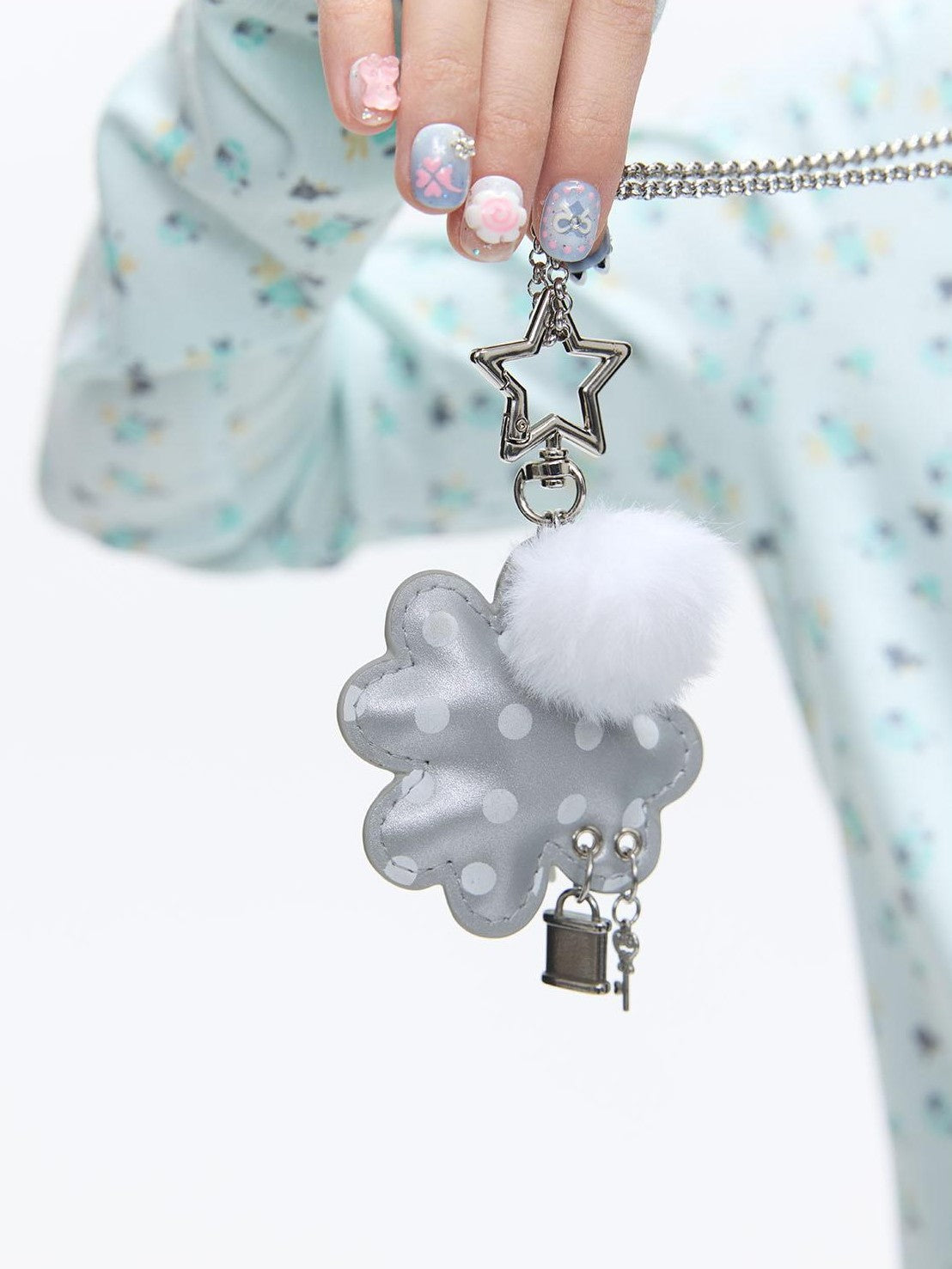 BETWEENAND Silver Four Leaf Clover Vintage Leather Women&