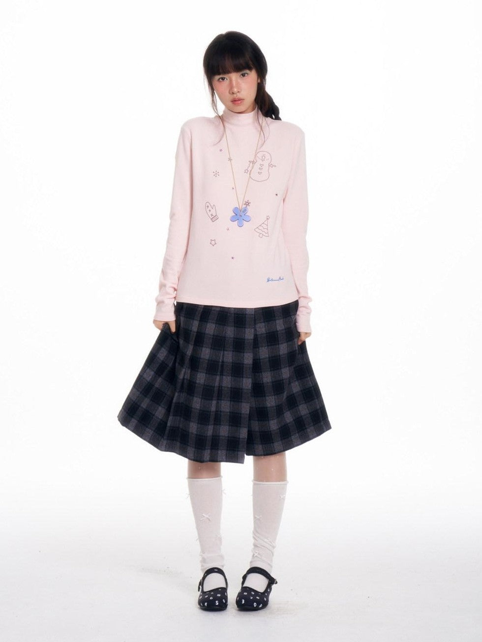 BETWEENAND Soft Beaded Letter Print Mock Neck Women&