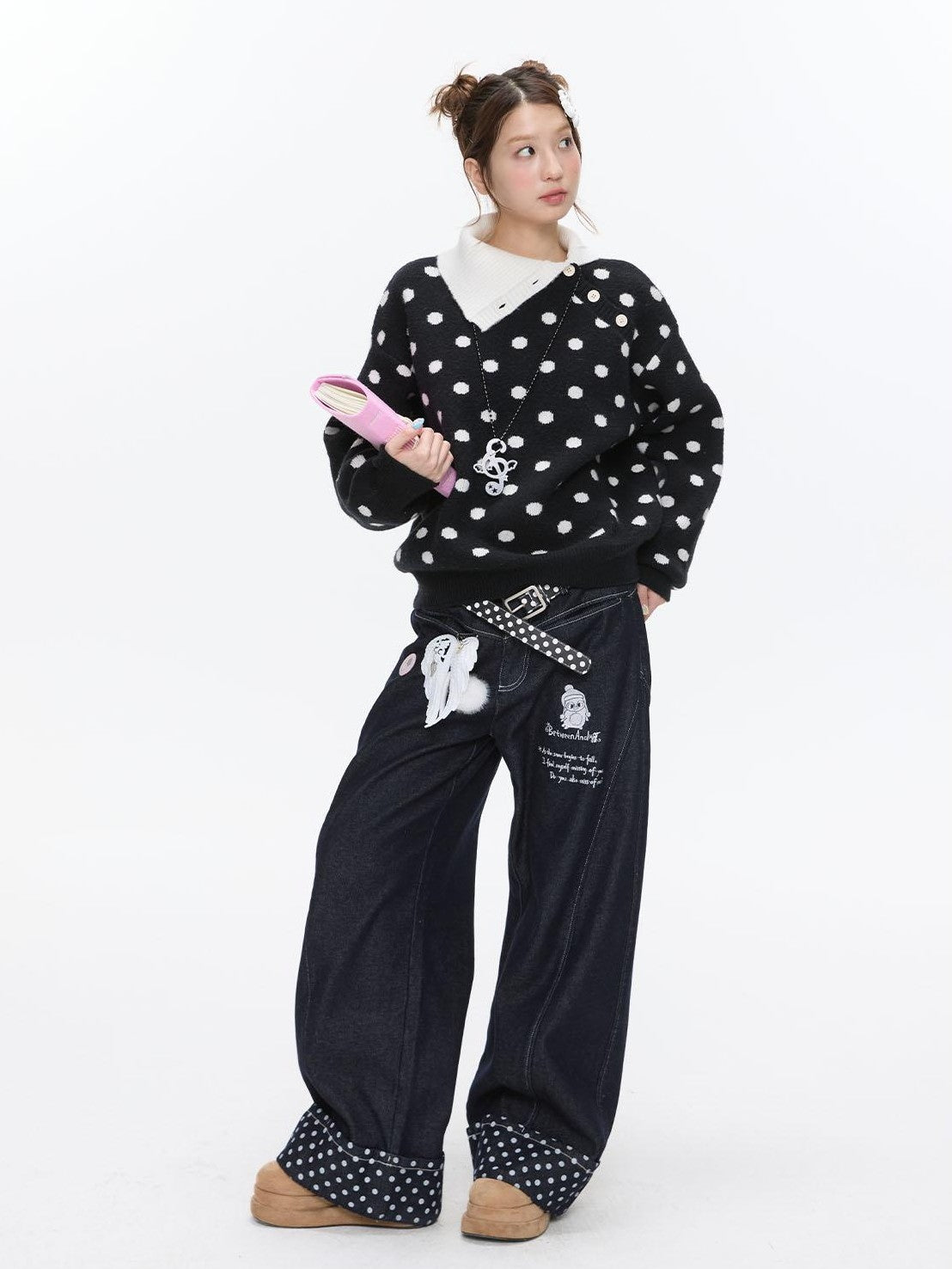 BETWEENAND Soft Plush Vintage Slanted Button Placket Knitted Women&