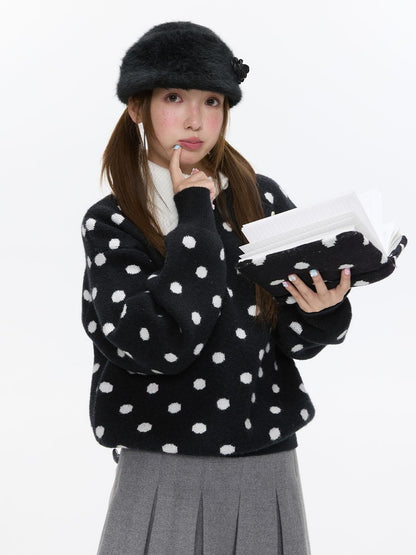 BETWEENAND Soft Plush Vintage Slanted Button Placket Knitted Women&