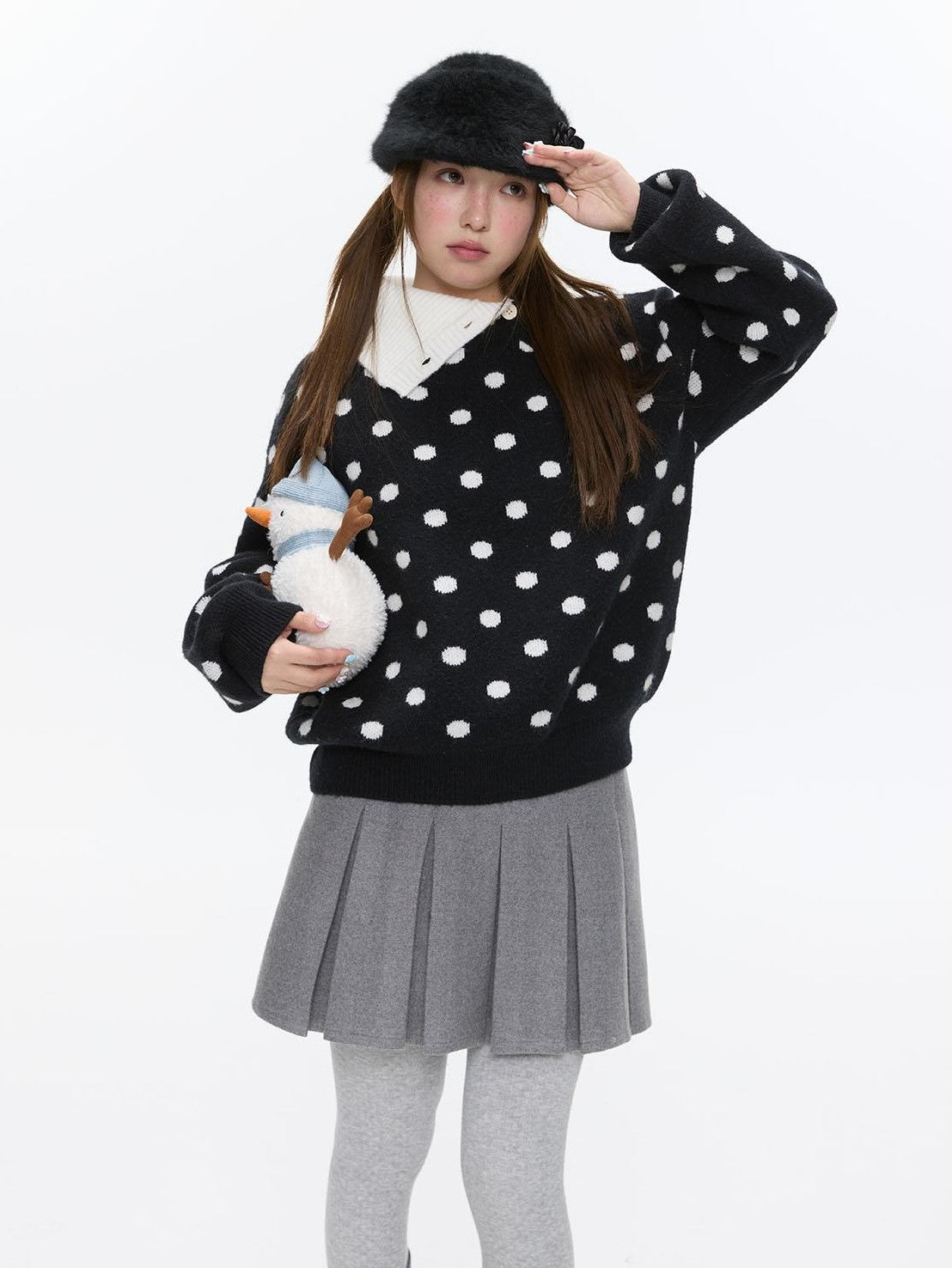BETWEENAND Soft Plush Vintage Slanted Button Placket Knitted Women&
