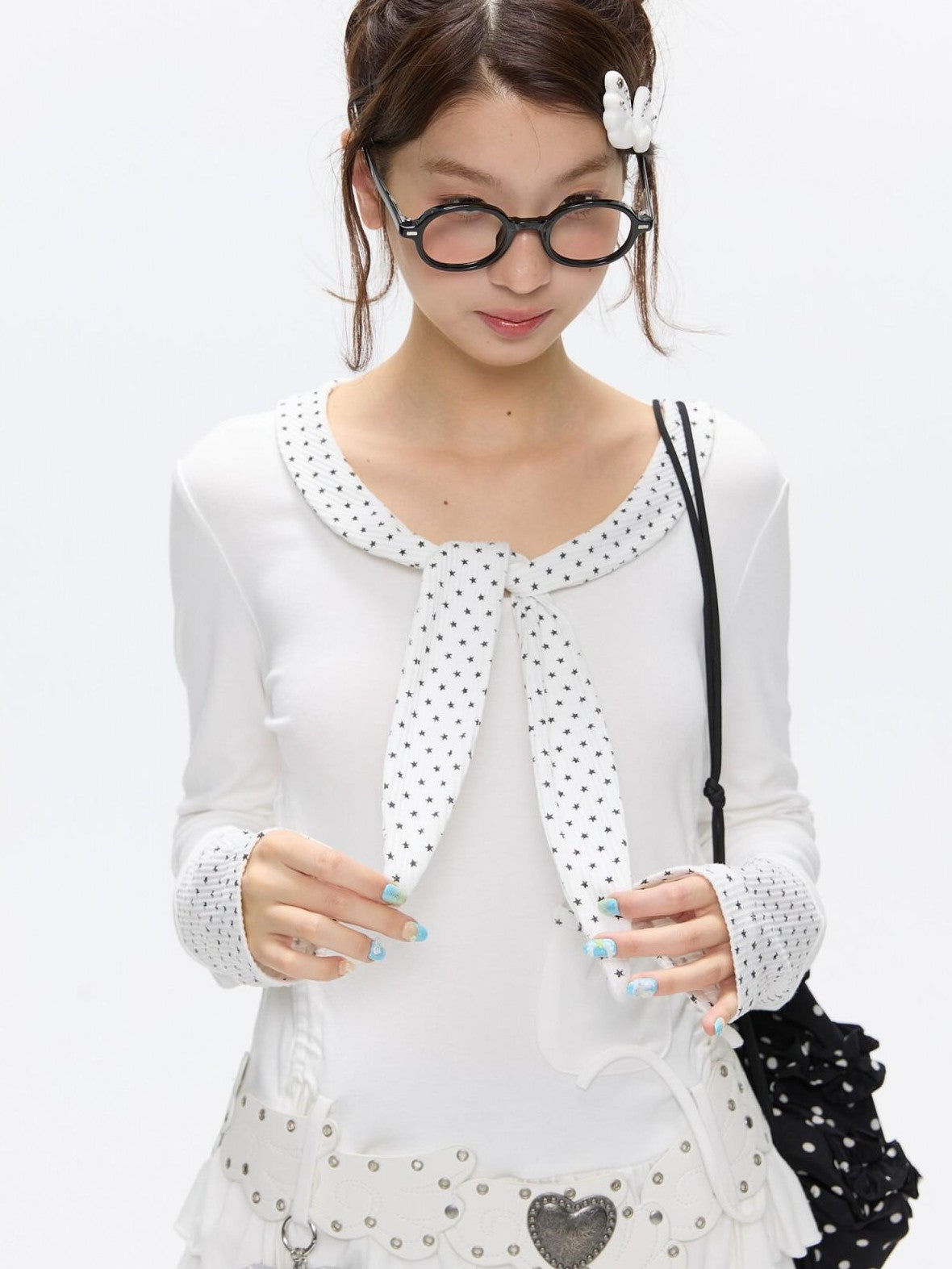 BETWEENAND Star Polka Tie Neck Spliced Ruffle Pleated Women&