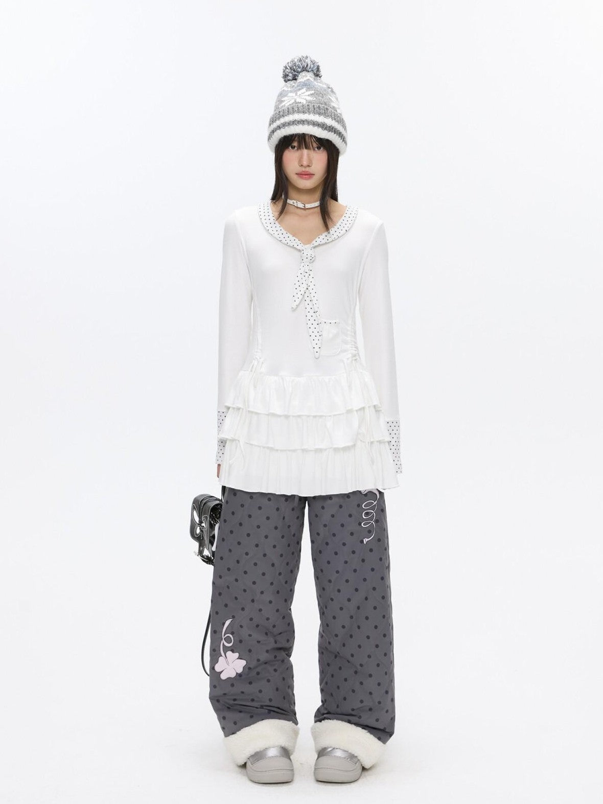 BETWEENAND Star Polka Tie Neck Spliced Ruffle Pleated Women&