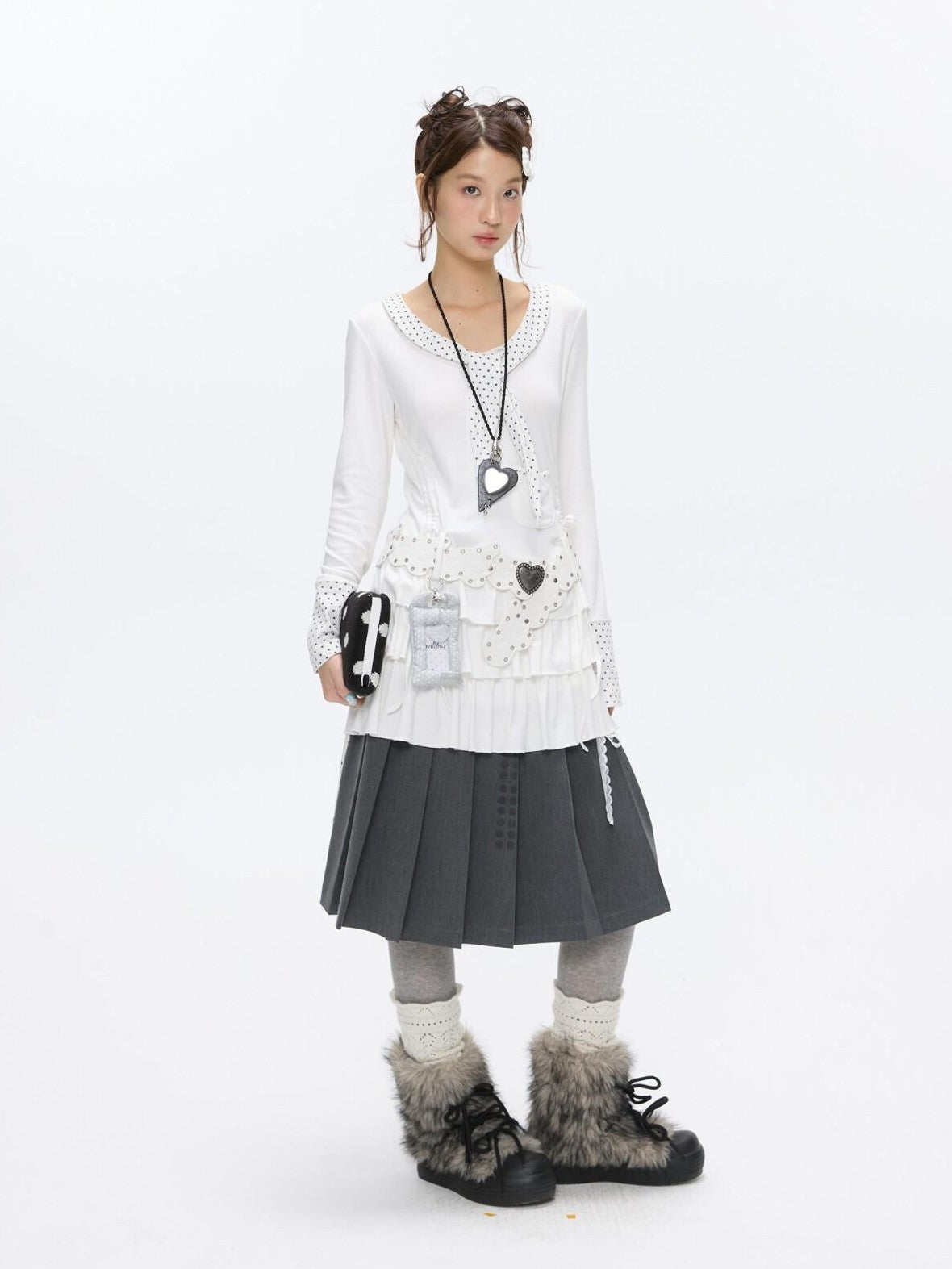 BETWEENAND Star Polka Tie Neck Spliced Ruffle Pleated Women&