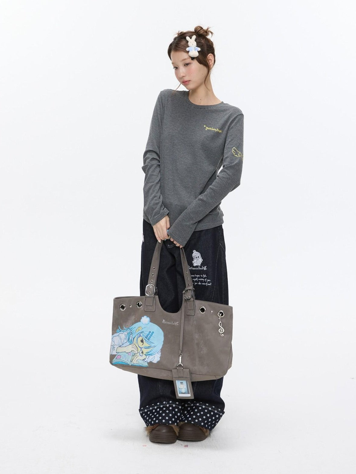 BETWEENAND Striped Printed Round Neck Women&