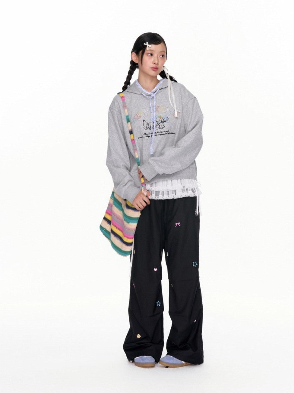 BETWEENAND Two Tone Colorful Embroidered Women&