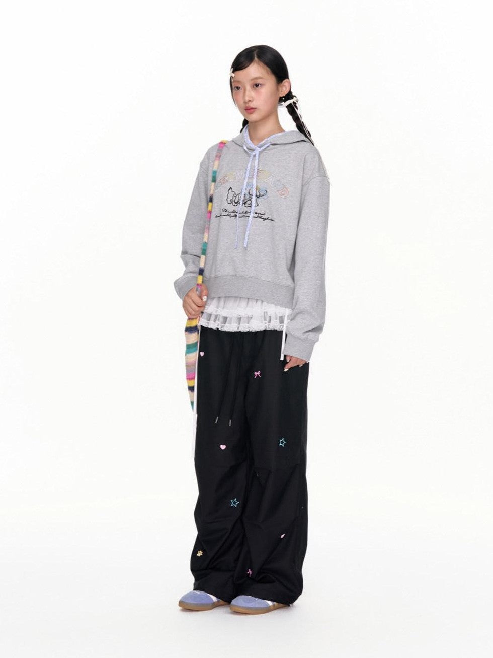 BETWEENAND Two Tone Colorful Embroidered Women&