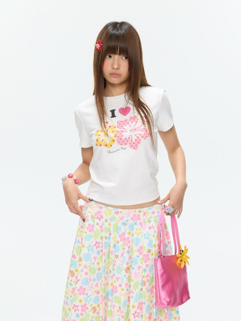BETWEENAND Two Tone Floral Print Crewneck Short Sleeve Women&
