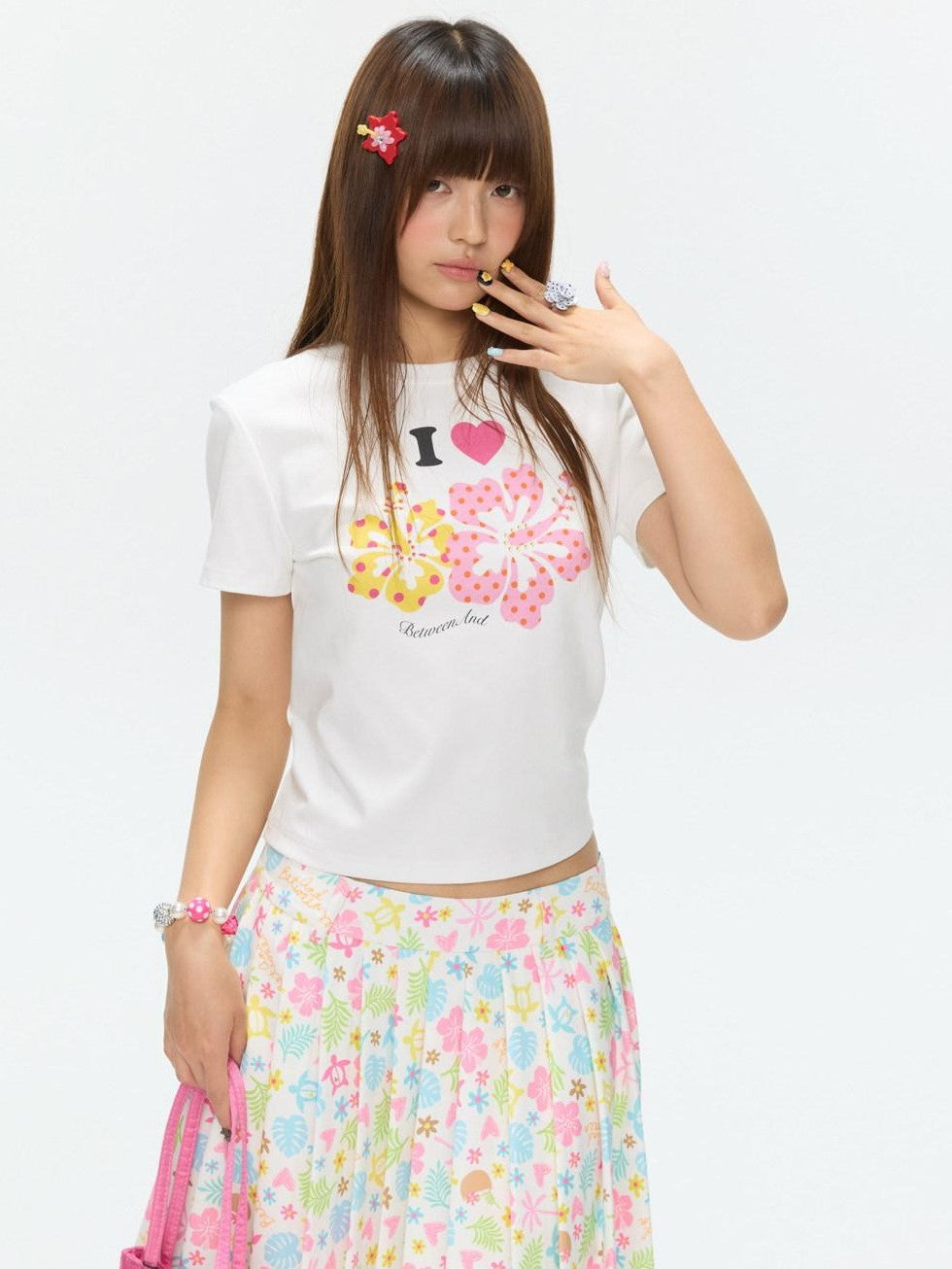 BETWEENAND Two Tone Floral Print Crewneck Short Sleeve Women&
