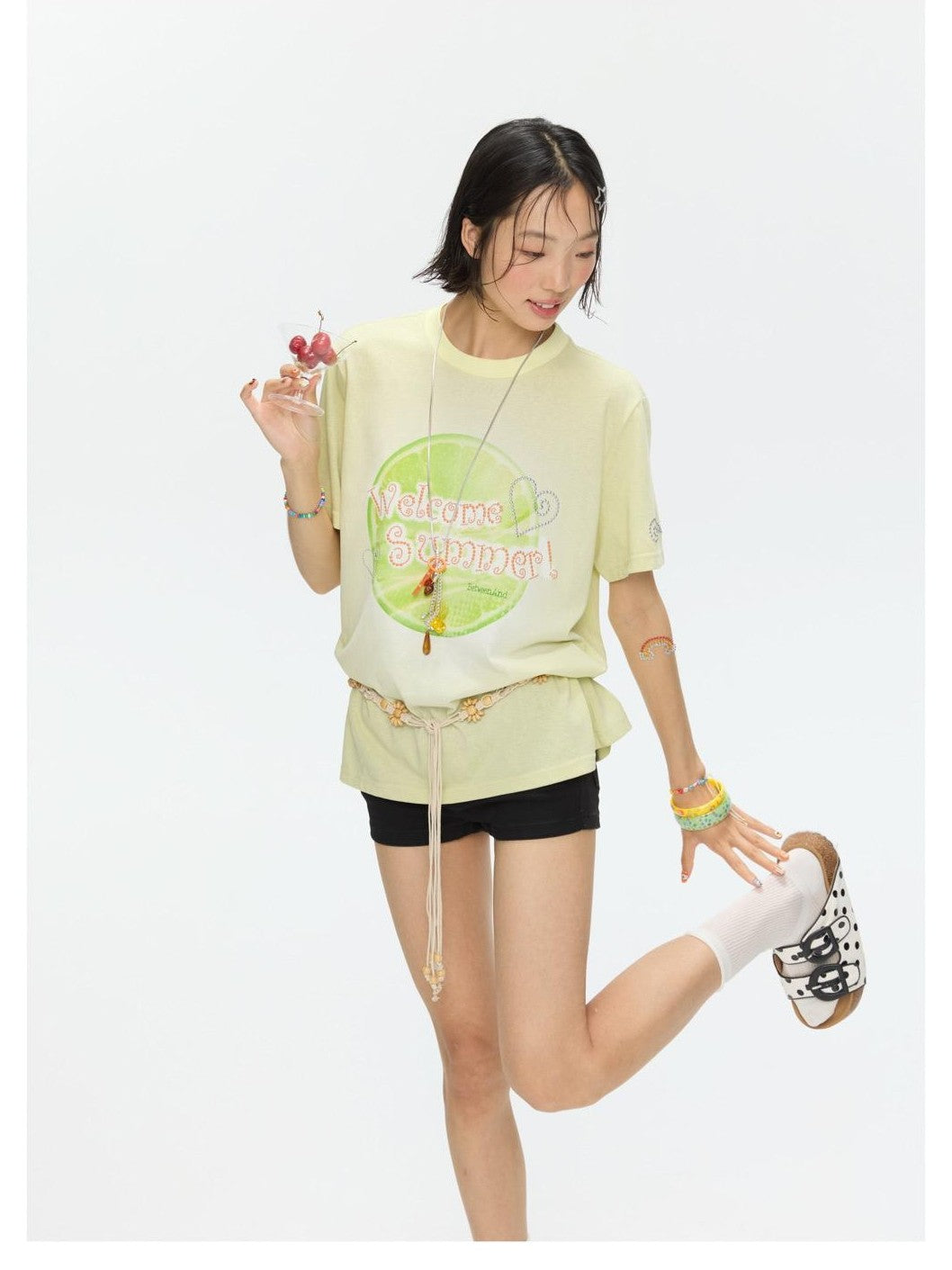 BETWEENAND Two Tone Fruit Creative Print Women&