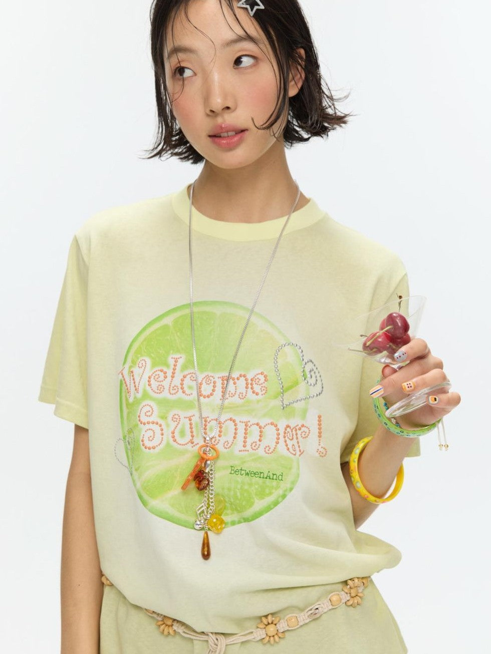 BETWEENAND Two Tone Fruit Creative Print Women&