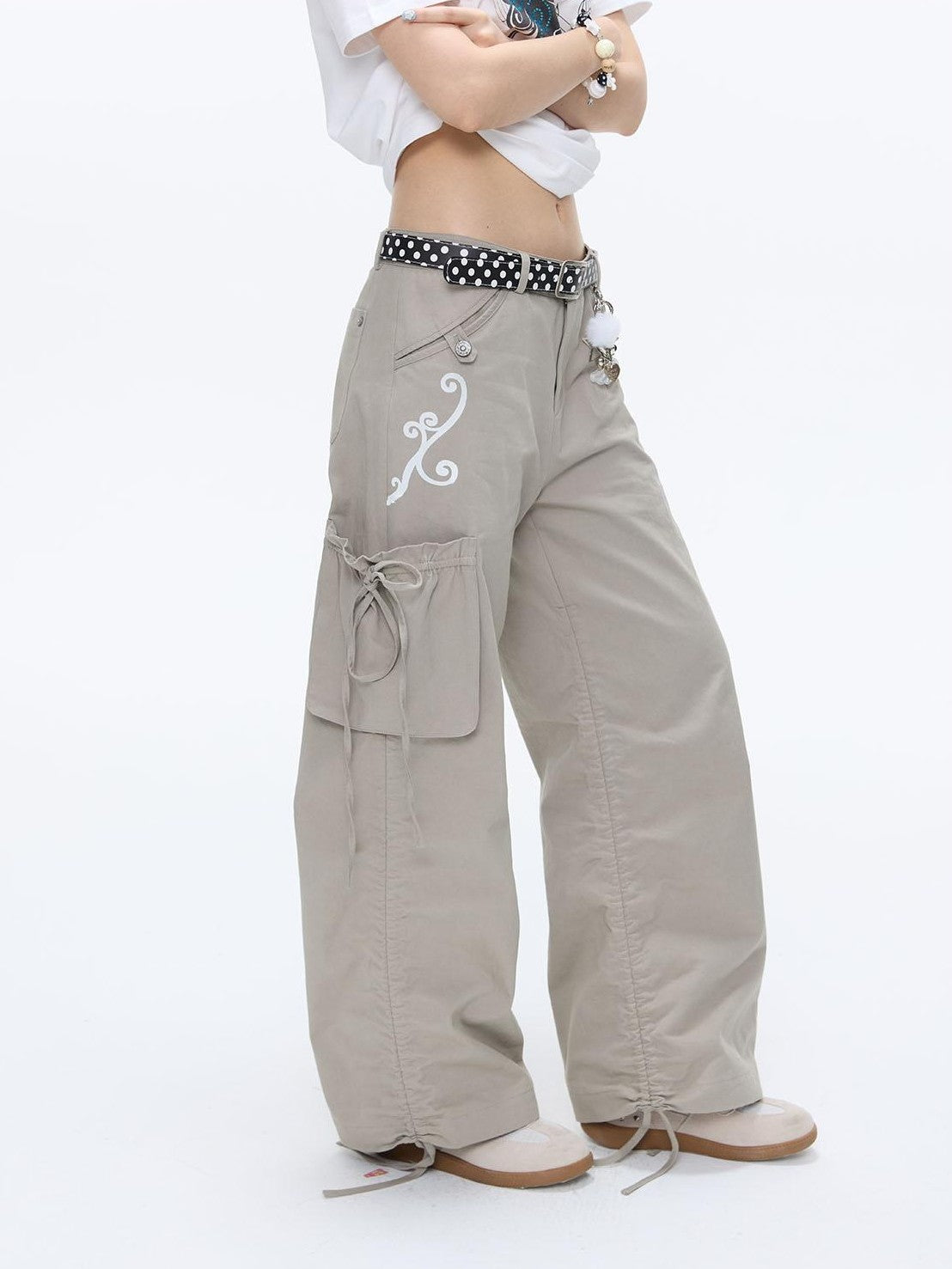 BETWEENAND Vine Embroidery Pleated Dual Drawstring Women&