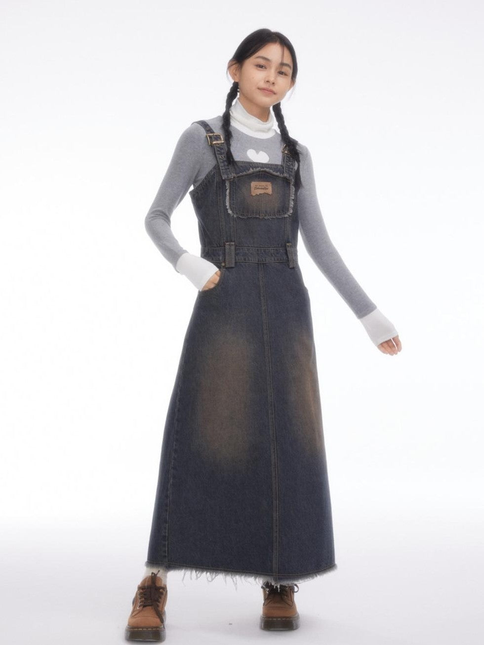 BETWEENAND Vintage Collegiate High Waist Denim Pinafore Women&