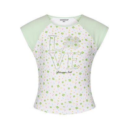 BETWEENAND_Vintage_Crystal_Clover_Print_Raglan_Slim_Women&