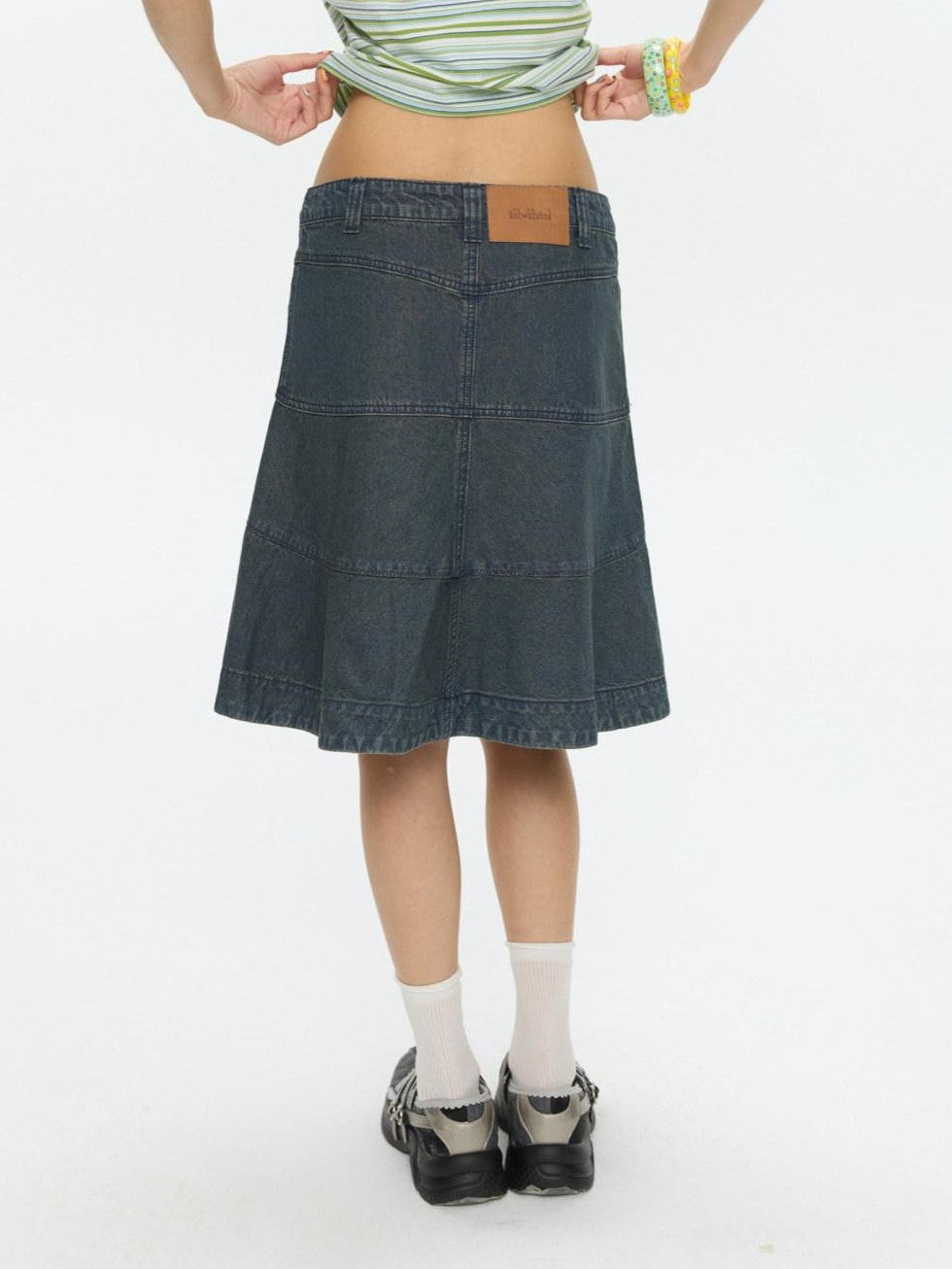 BETWEENAND Vintage Denim A Line Mid Waist Heavy Detailing Women&