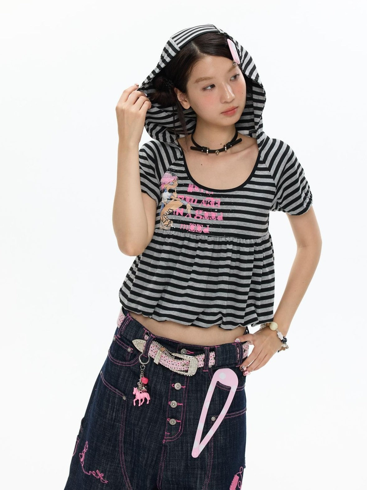 BETWEENAND Vintage Hooded Striped Print Women&