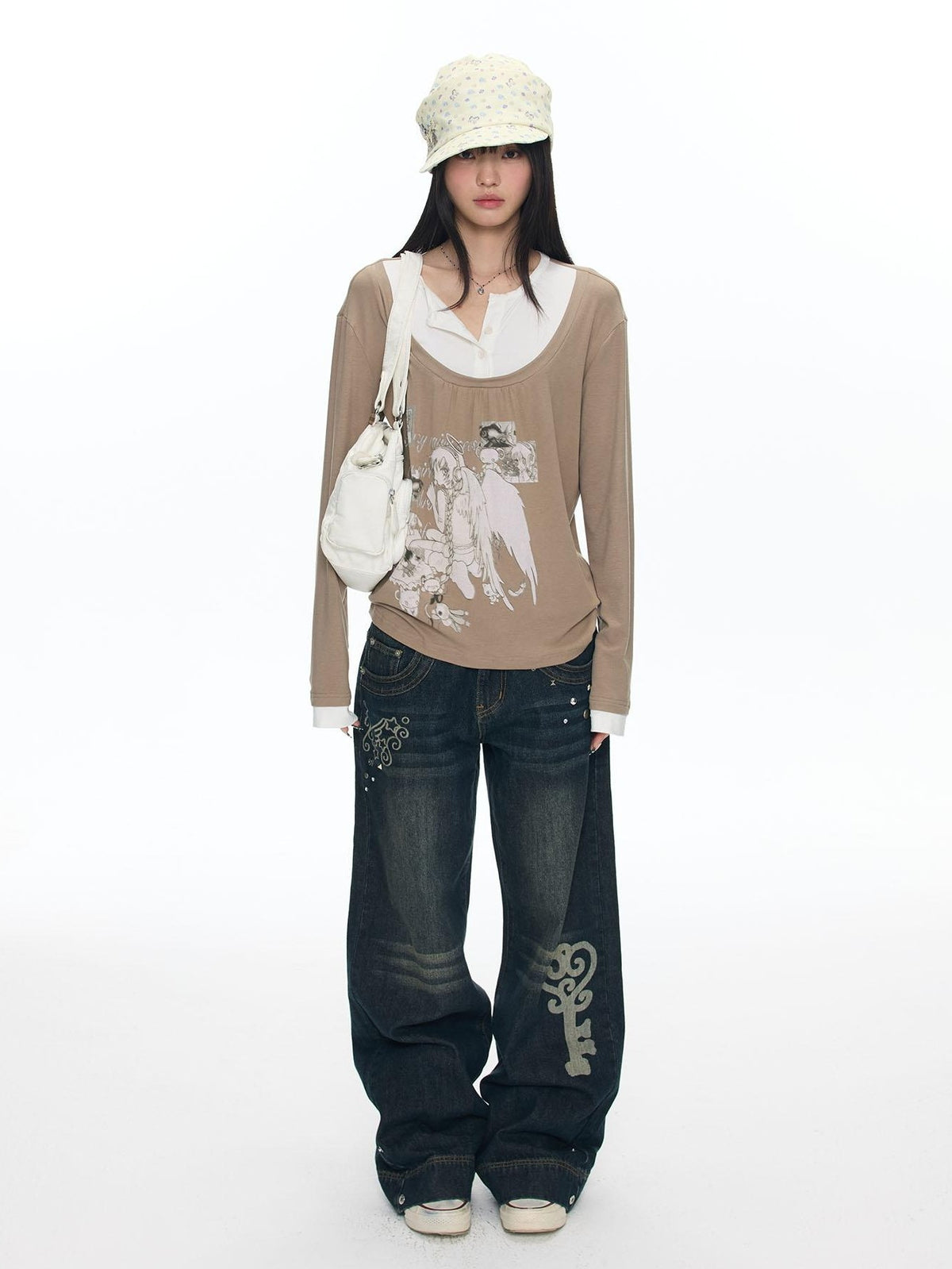 BETWEENAND Vintage Washed Whisker Slimming Casual Women&