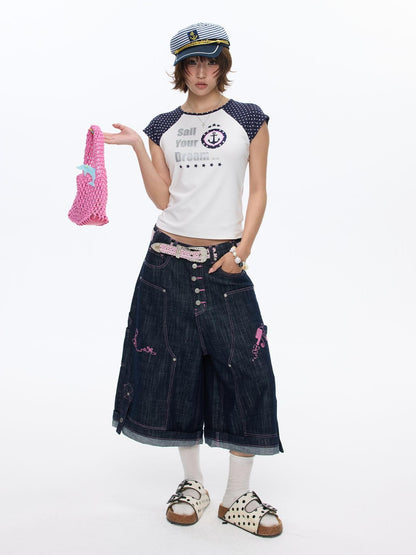 BETWEENAND White Contrast Letter Print Raglan Crop Women&