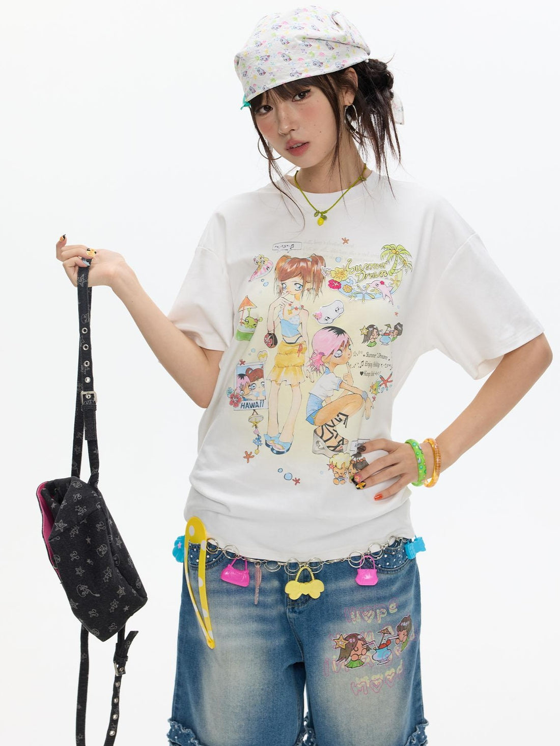 BETWEENAND White Printed Round Neck Women&