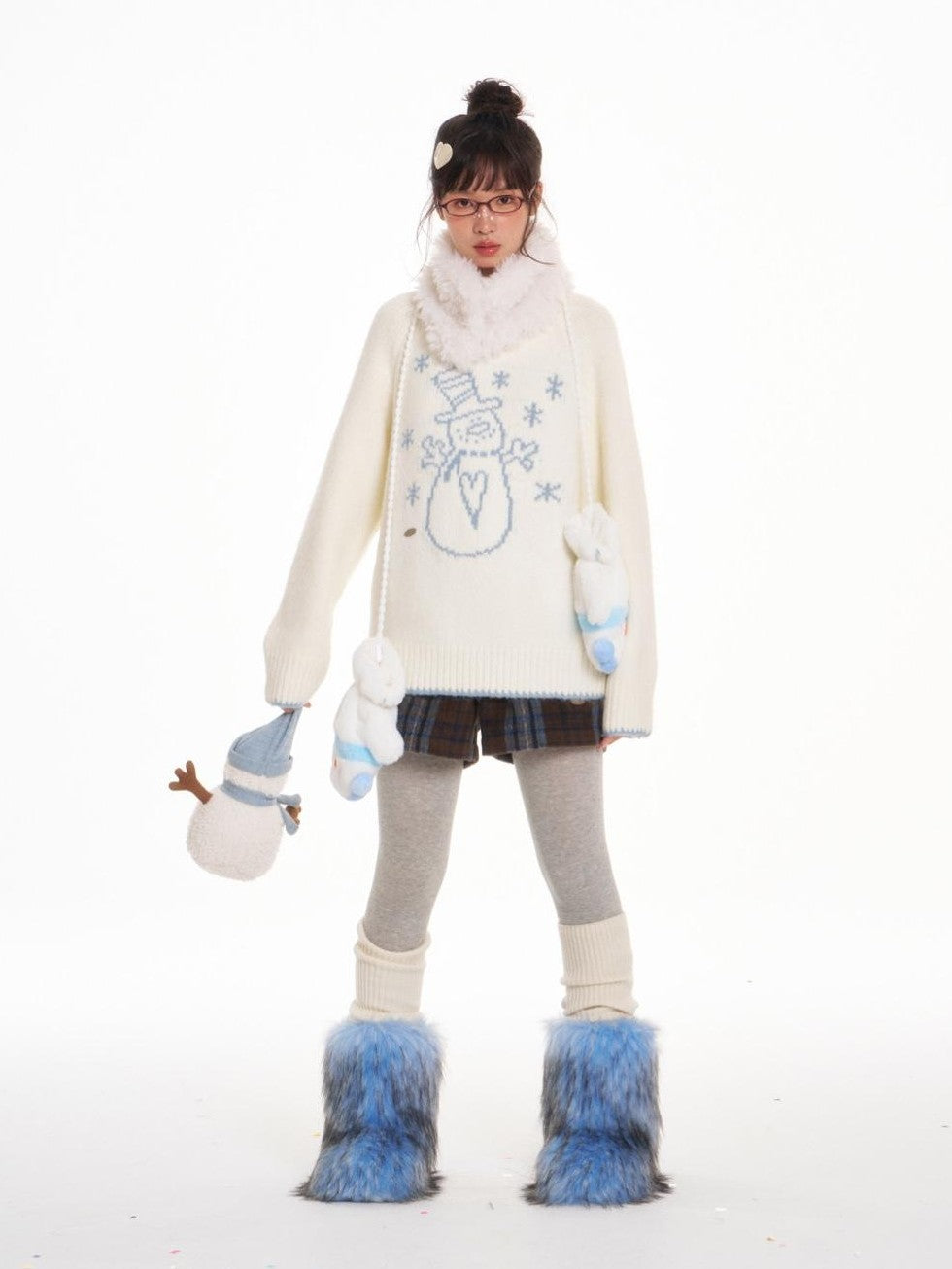 BETWEENAND White Snowman Print Crew Neck Women&
