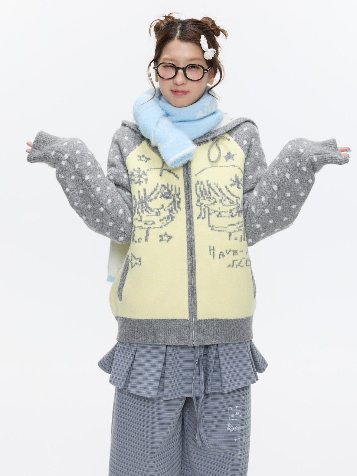 BETWEENAND Yellow Gray Polka Thick Jacquard Raglan Hooded Women&