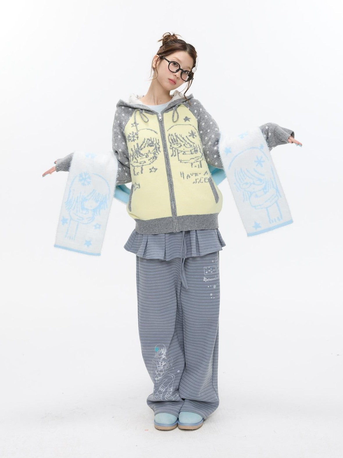 BETWEENAND Yellow Gray Polka Thick Jacquard Raglan Hooded Women&