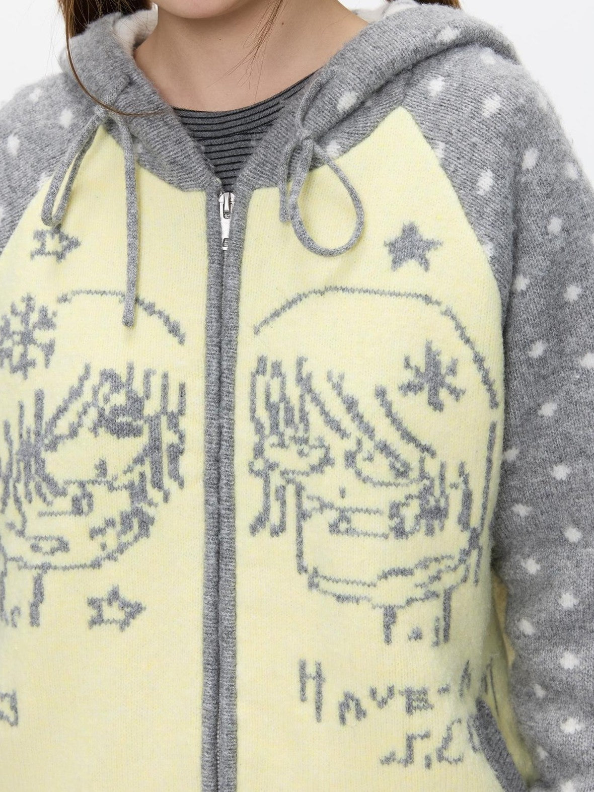 BETWEENAND Yellow Gray Polka Thick Jacquard Raglan Hooded Women&