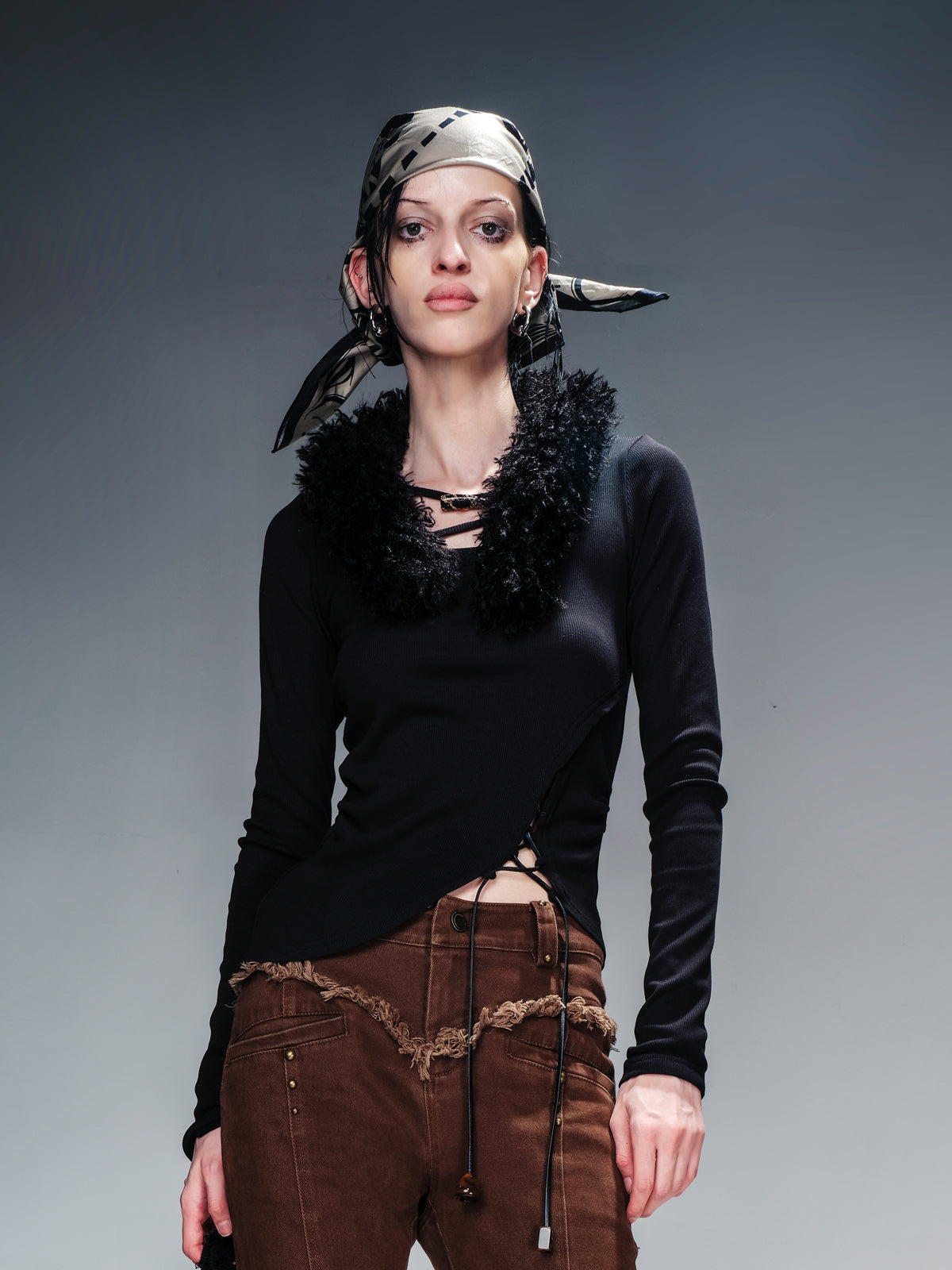 NN NORTH NODE Detachable Fur Collar Knit Top With Asymmetric Hem
