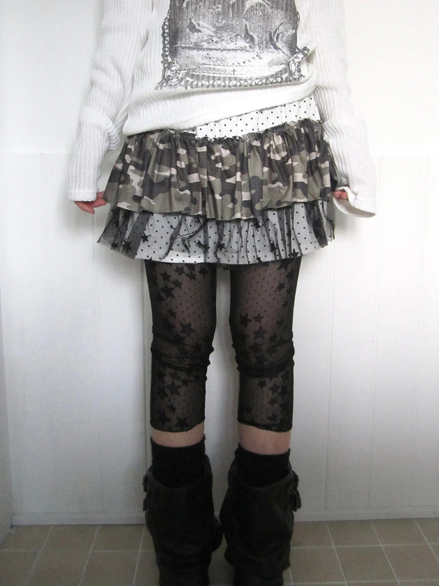 Millennial Lace Star Print Stretch Capri Leggings