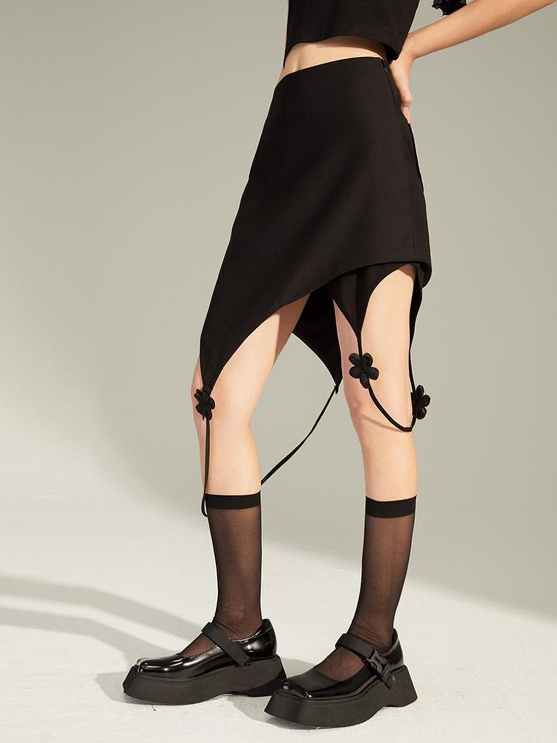 DIDDI MODA Black Floral Asymmetrical Mini Skirt