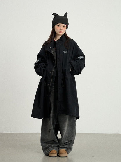 Achihara Love Eraser Trench Coat
V-neck
T-shirt
Long-Sleeve