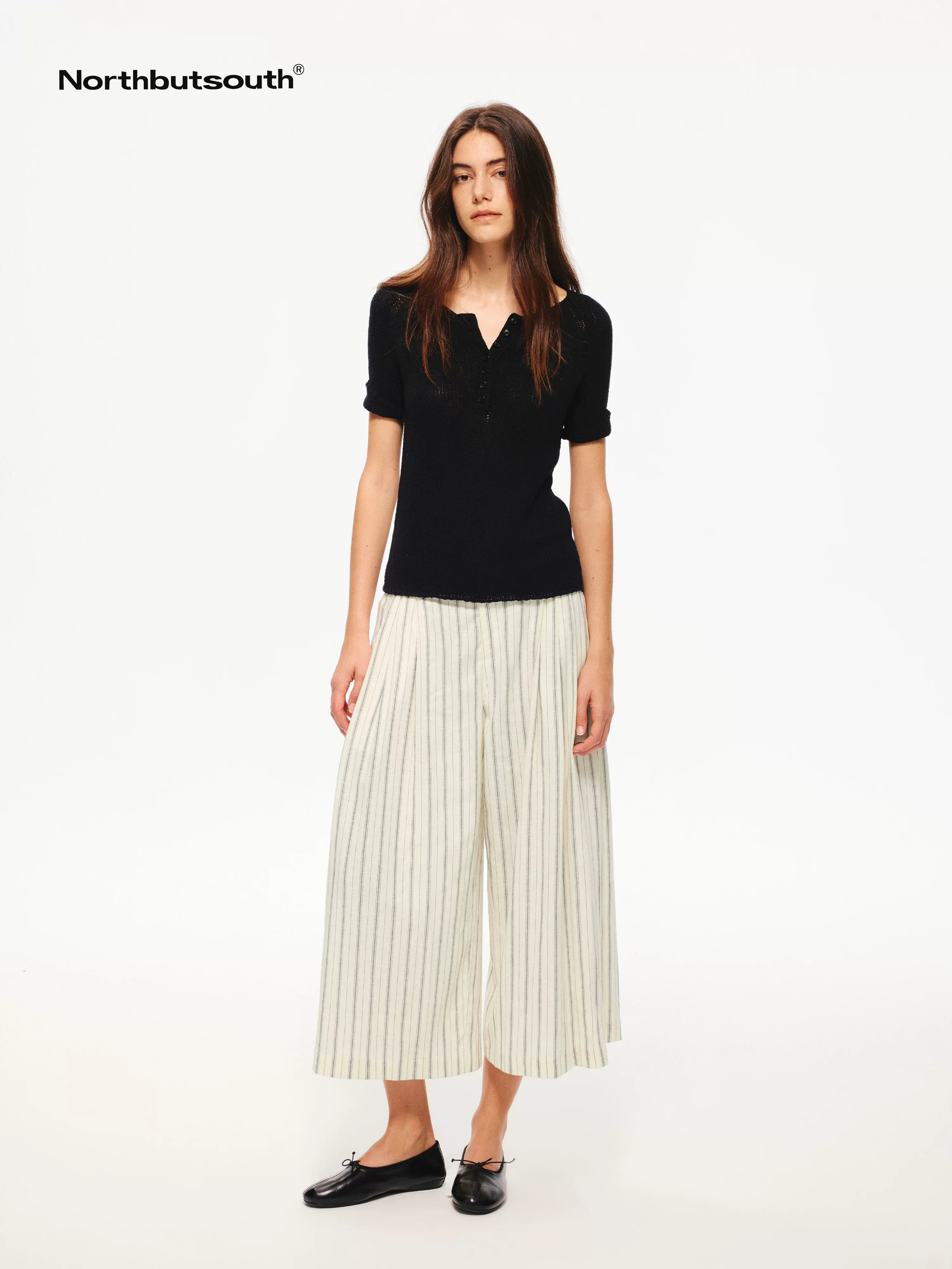 Black White Striped Double Pleated Cropped Women&