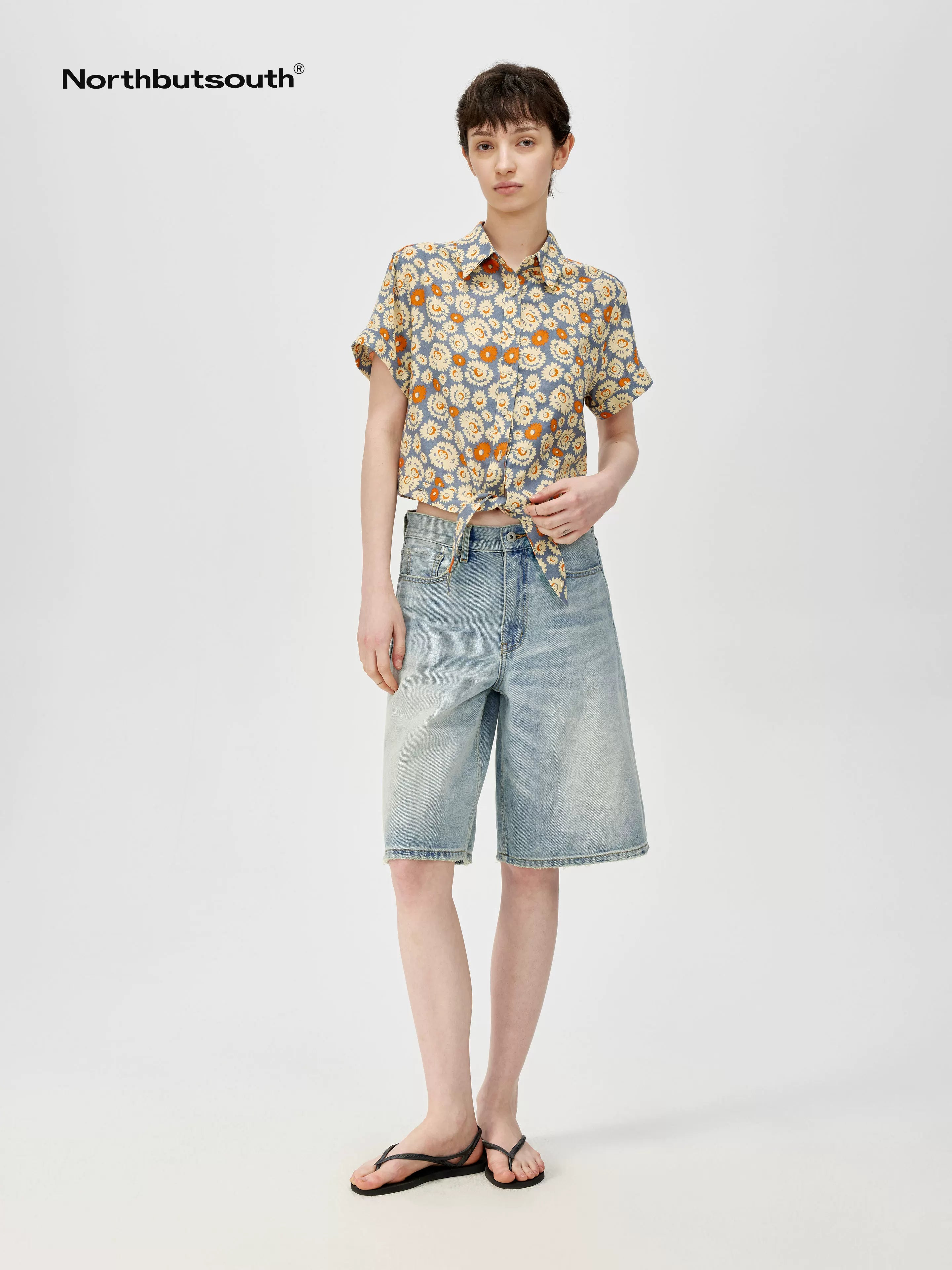Blue Floral Print Vintage Two Way Tie Front Vacation Shirt