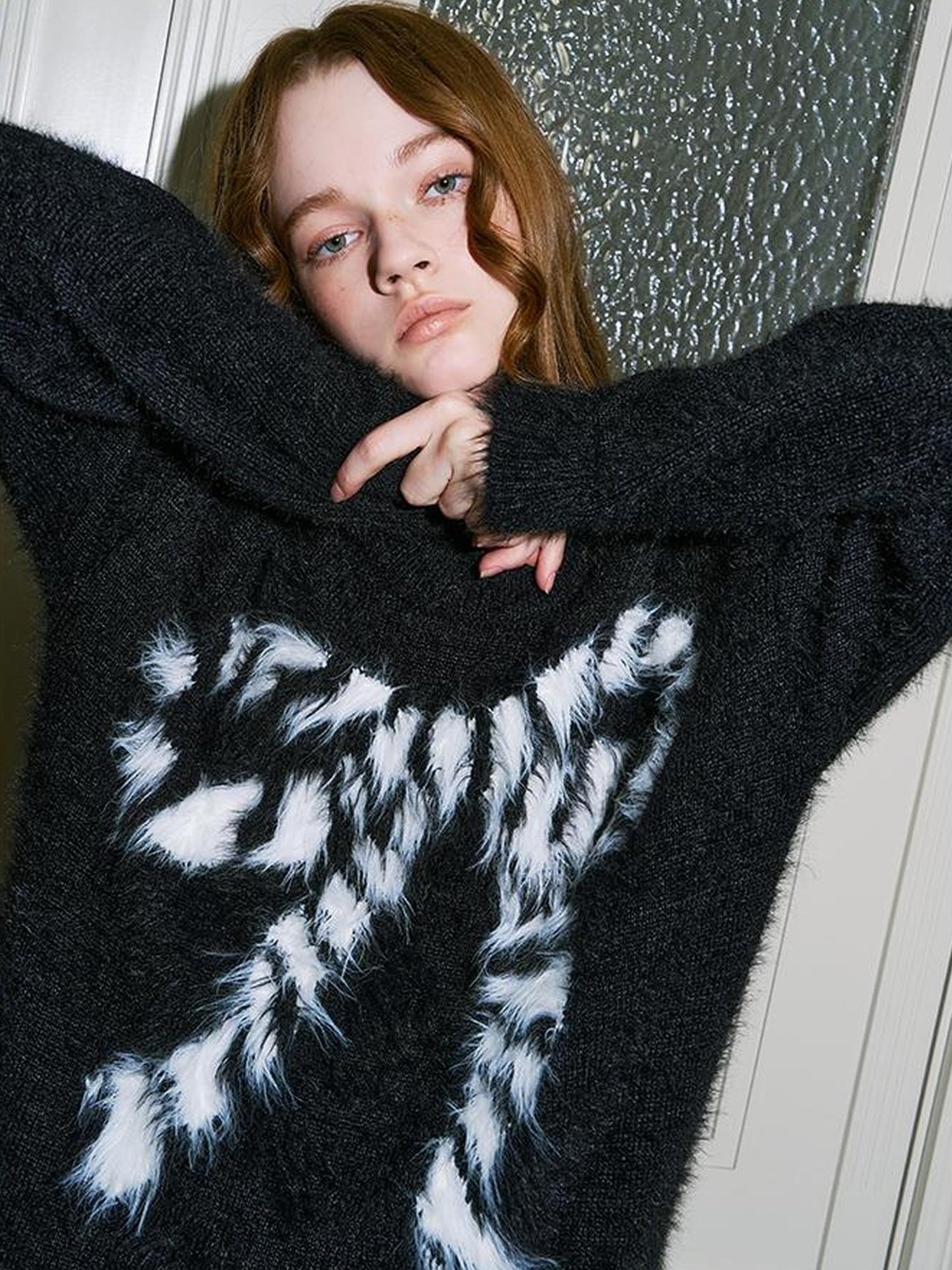 DIDDI MODA Butterfly Bow Knit Sweater With Faux Fur Trim