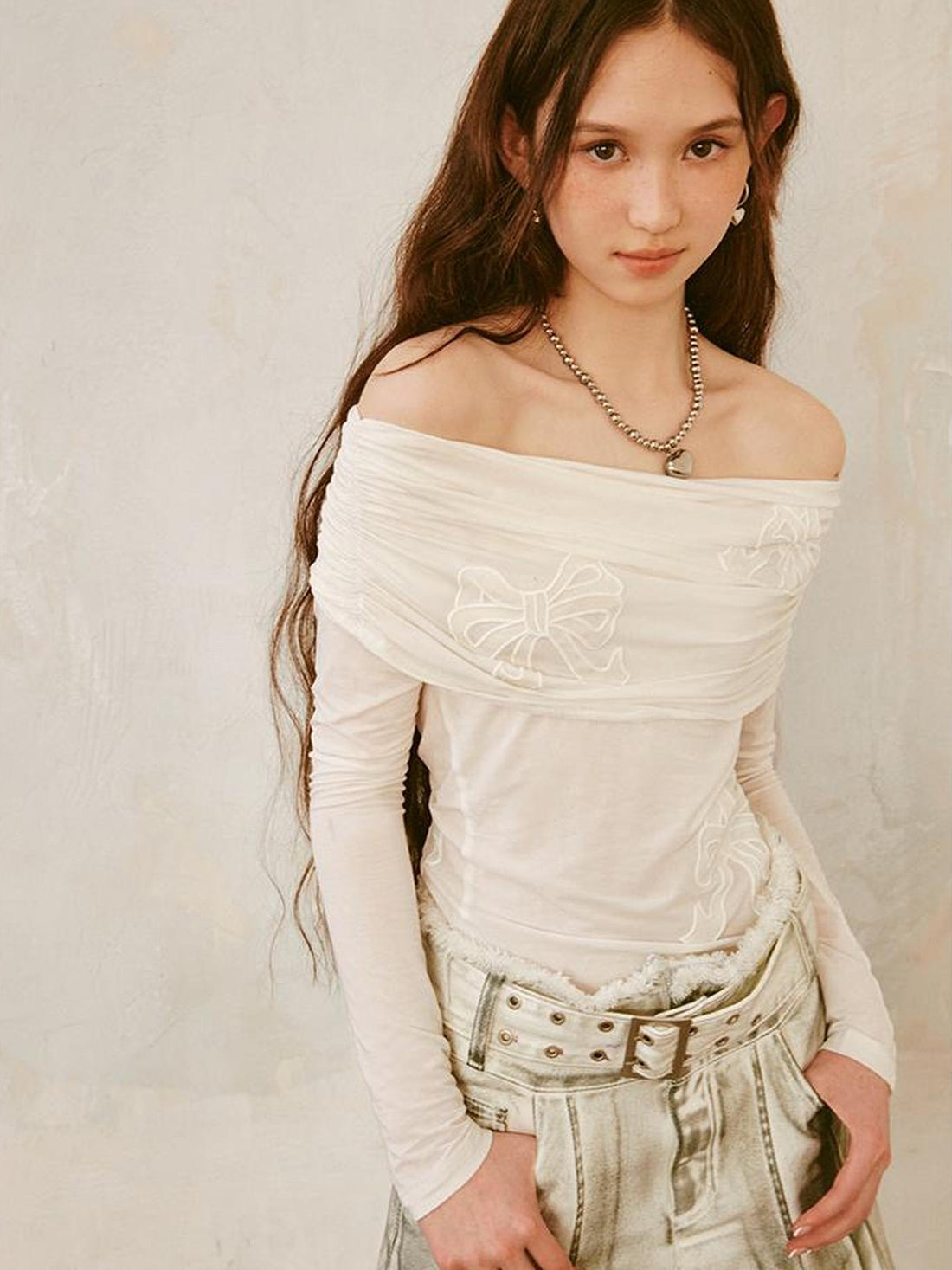 DIDDI MODA Butterfly Cutout Bow Off Shoulder Top