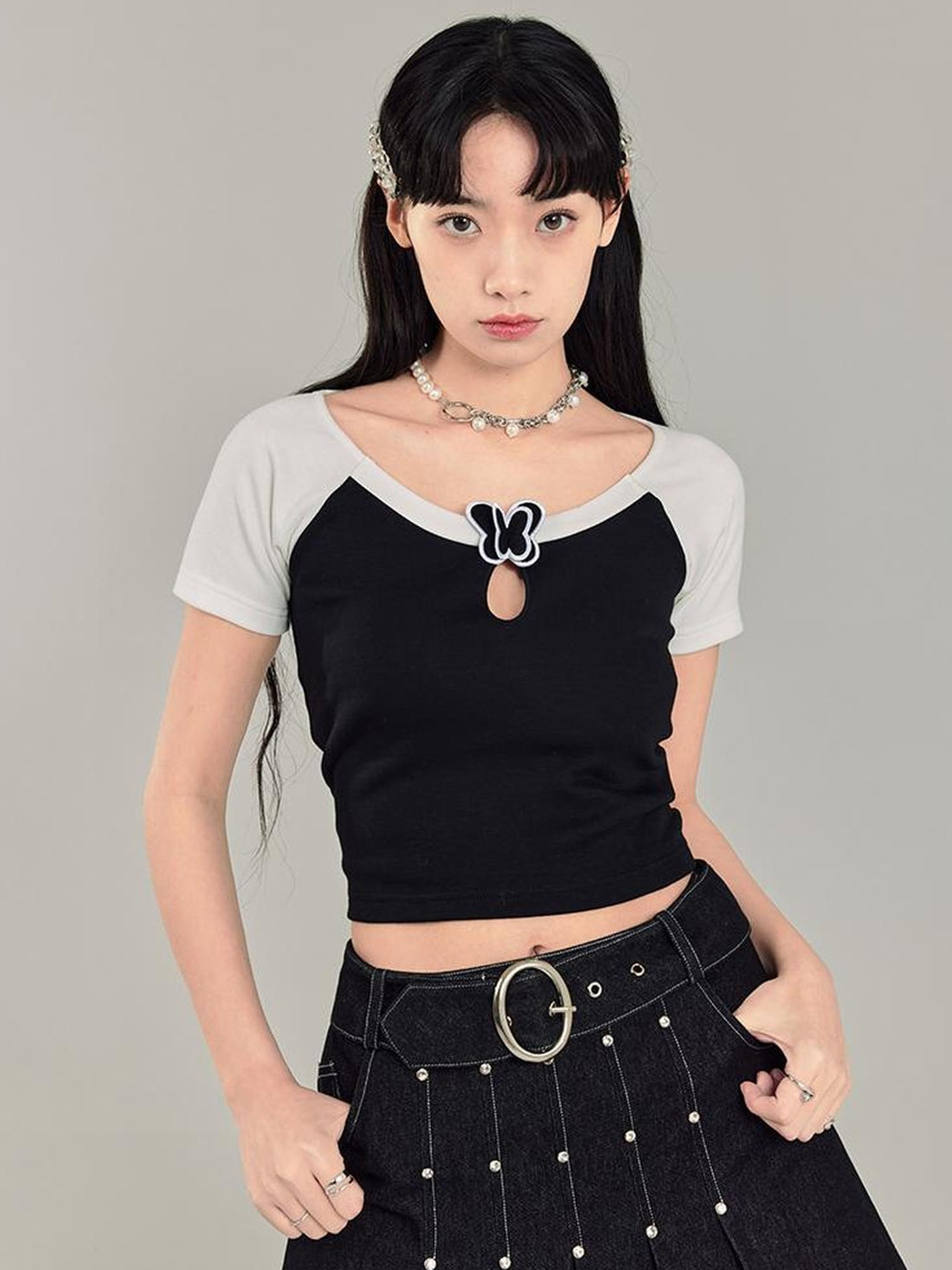 DIDDI MODA Butterfly Cutout Crop Top