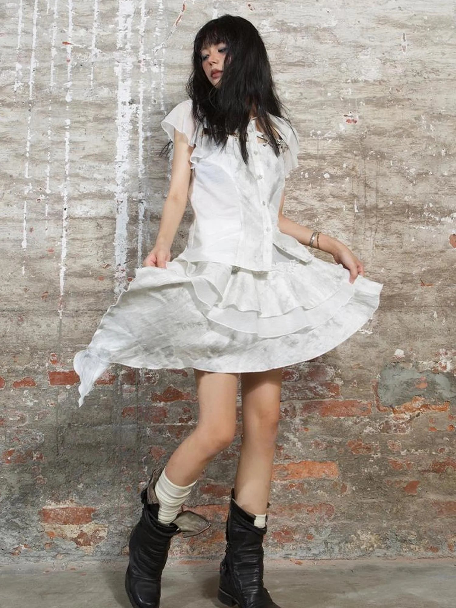 Butterfly Punk Cropped Shirt Street Style